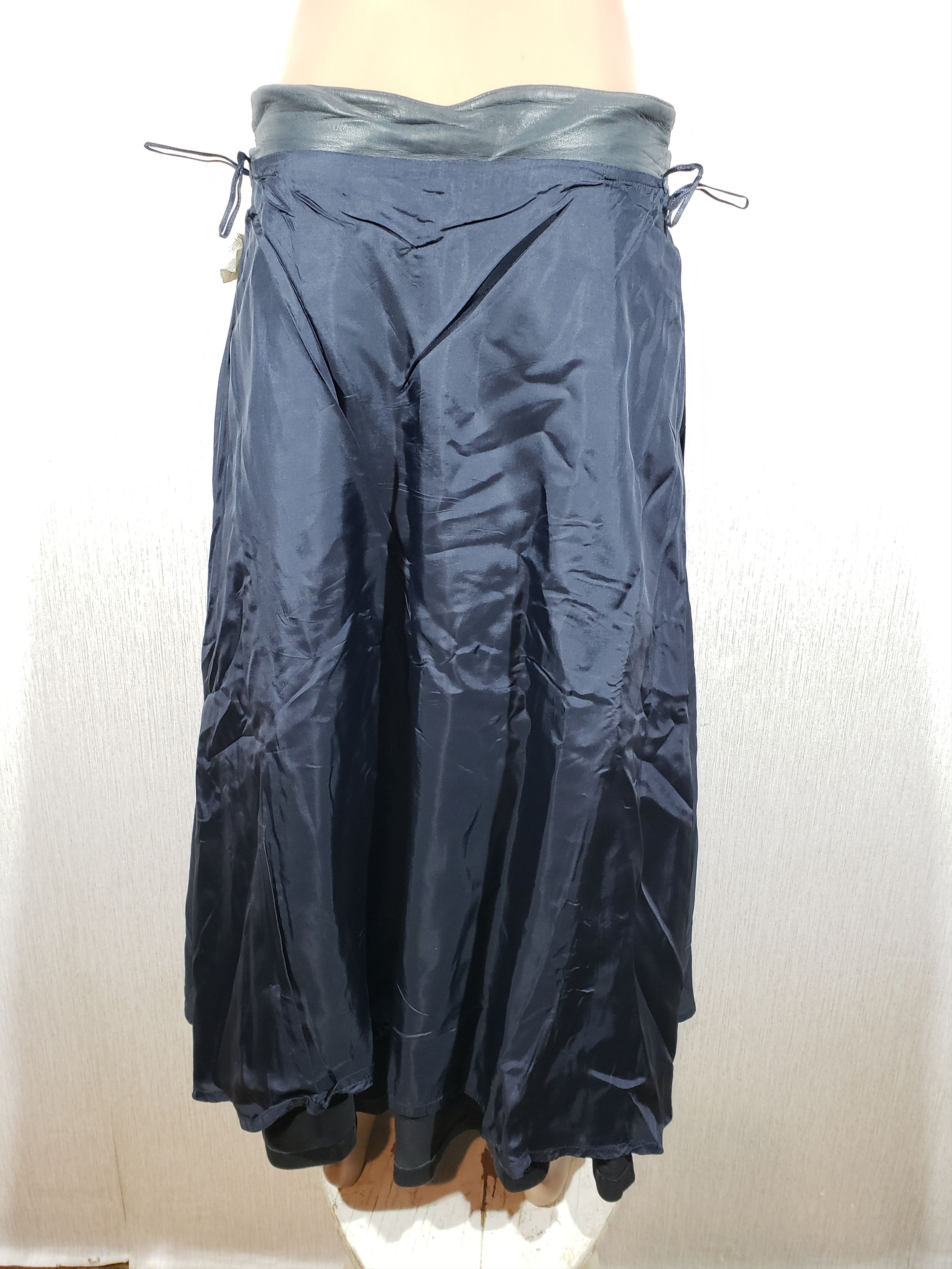 Genuine Leather Flared blue leather skirt. Blue suede skirt. Size 33" - 9 Thumbnail