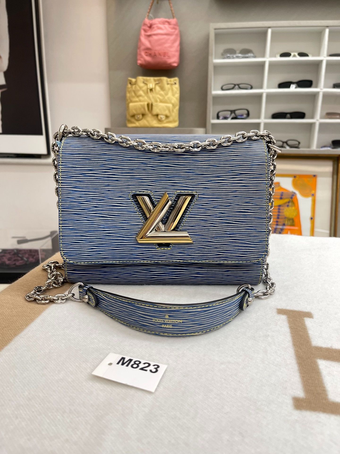 Louis Vuitton Pre-loved Bag Very good condition Size ONE SIZE - 1 Thumbnail