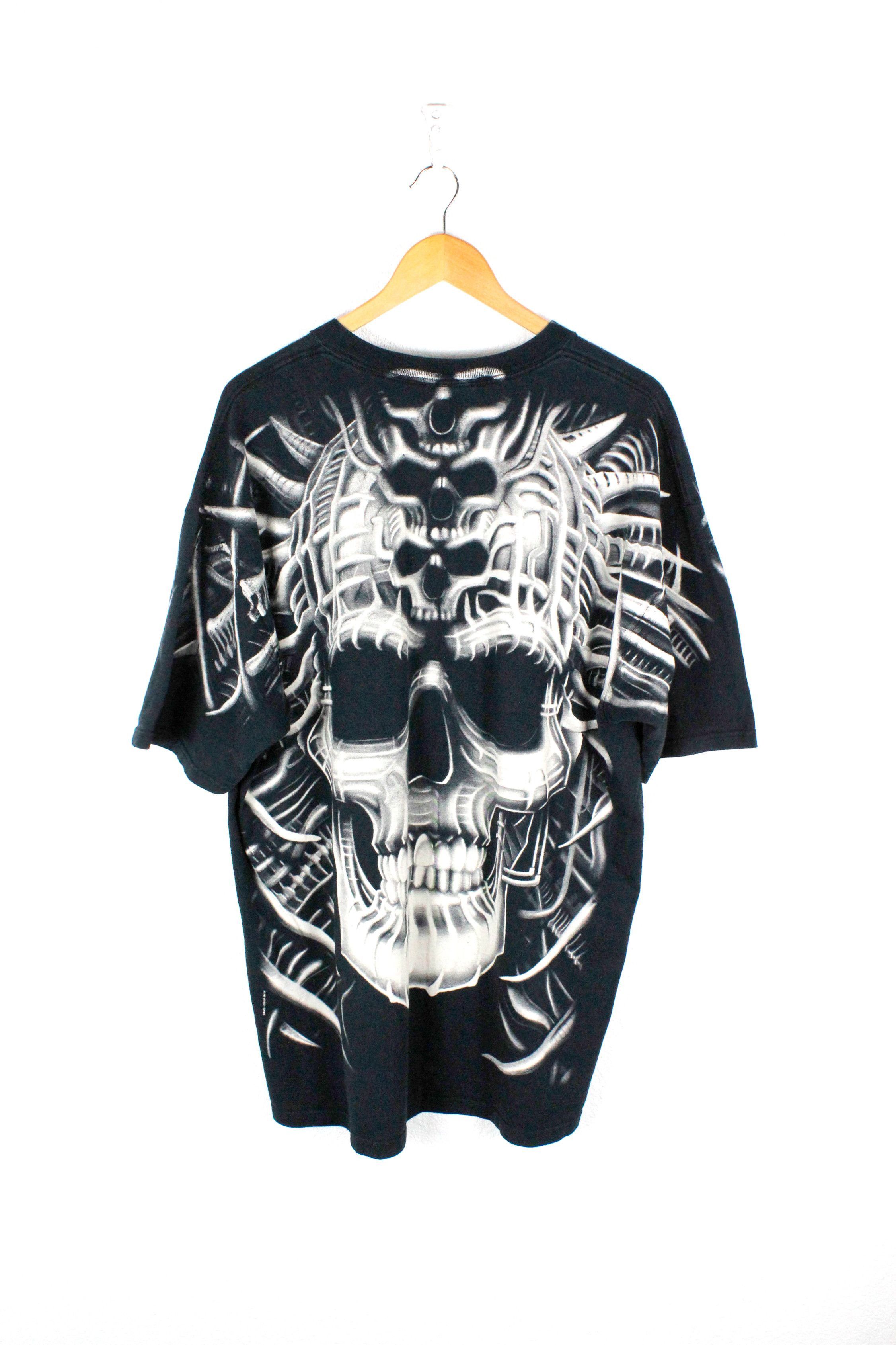 Liquid Blue × Vintage Vintage Liquid Blue Skull All Over Printed Tee T-shirt 2000s Size US XXL / EU 58 / 5 - 3 Thumbnail