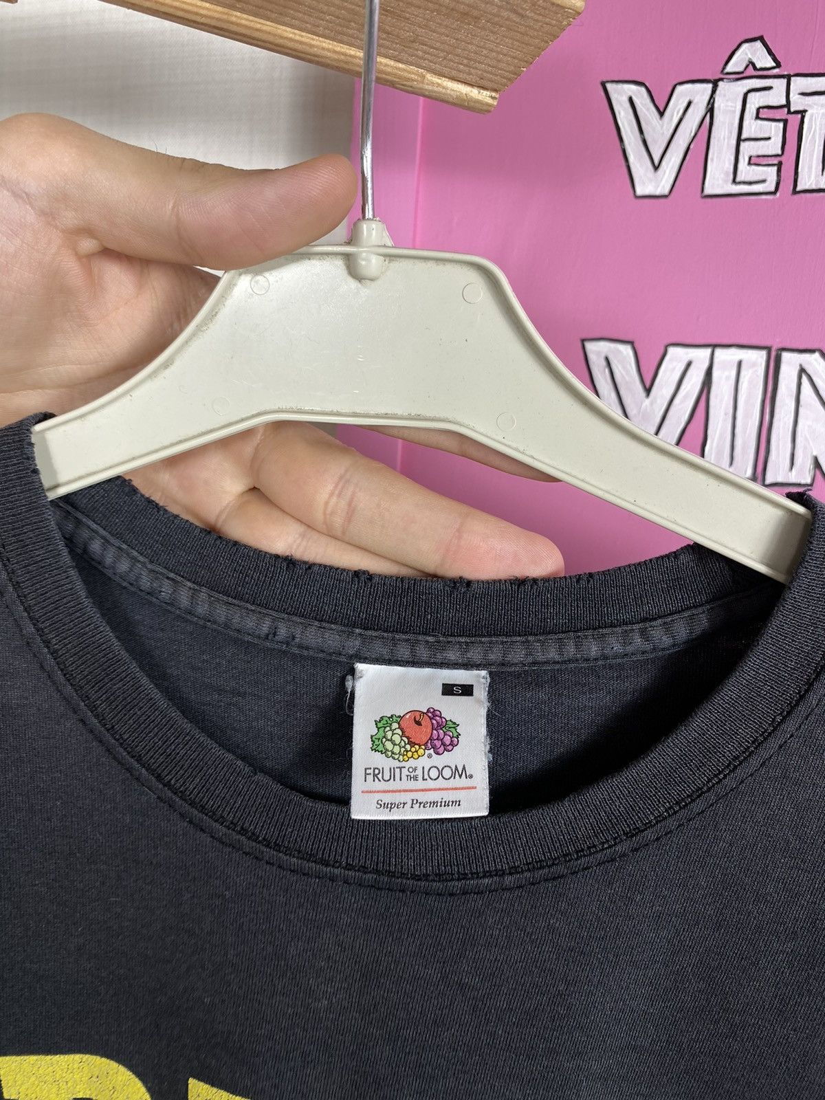 Fruit Of The Loom × Nirvana × Vintage Nirvana Smile Vintage 90S T Shirt Size US S / EU 44-46 / 1 - 9 Thumbnail