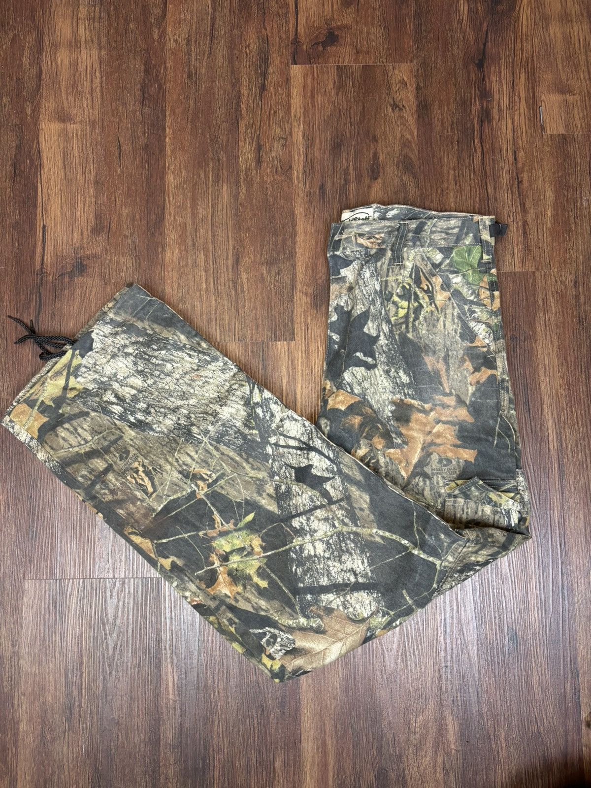Mossy Oaks Vintage field staff mossy oak realtree camo cargo pants Size US 34 / EU 50 - 1 Thumbnail