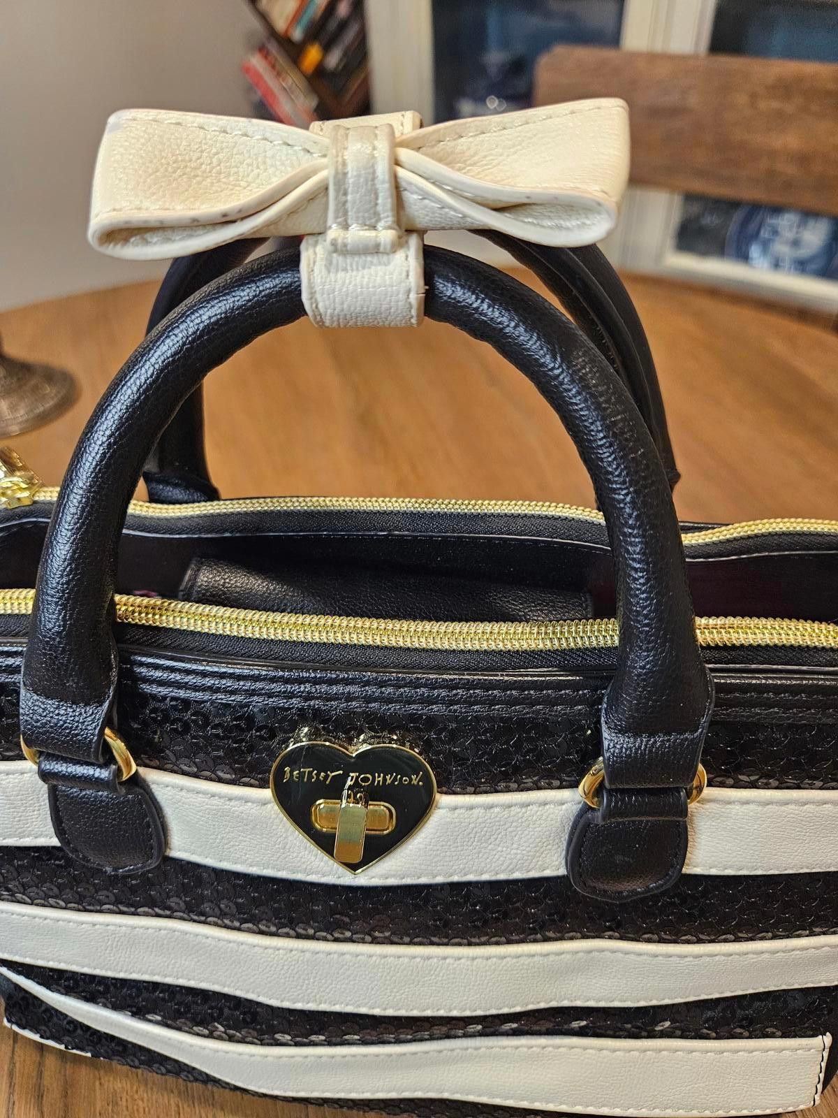 Designer Betsey Johnson Sequined Striped Handbag Size ONE SIZE - 2 Thumbnail