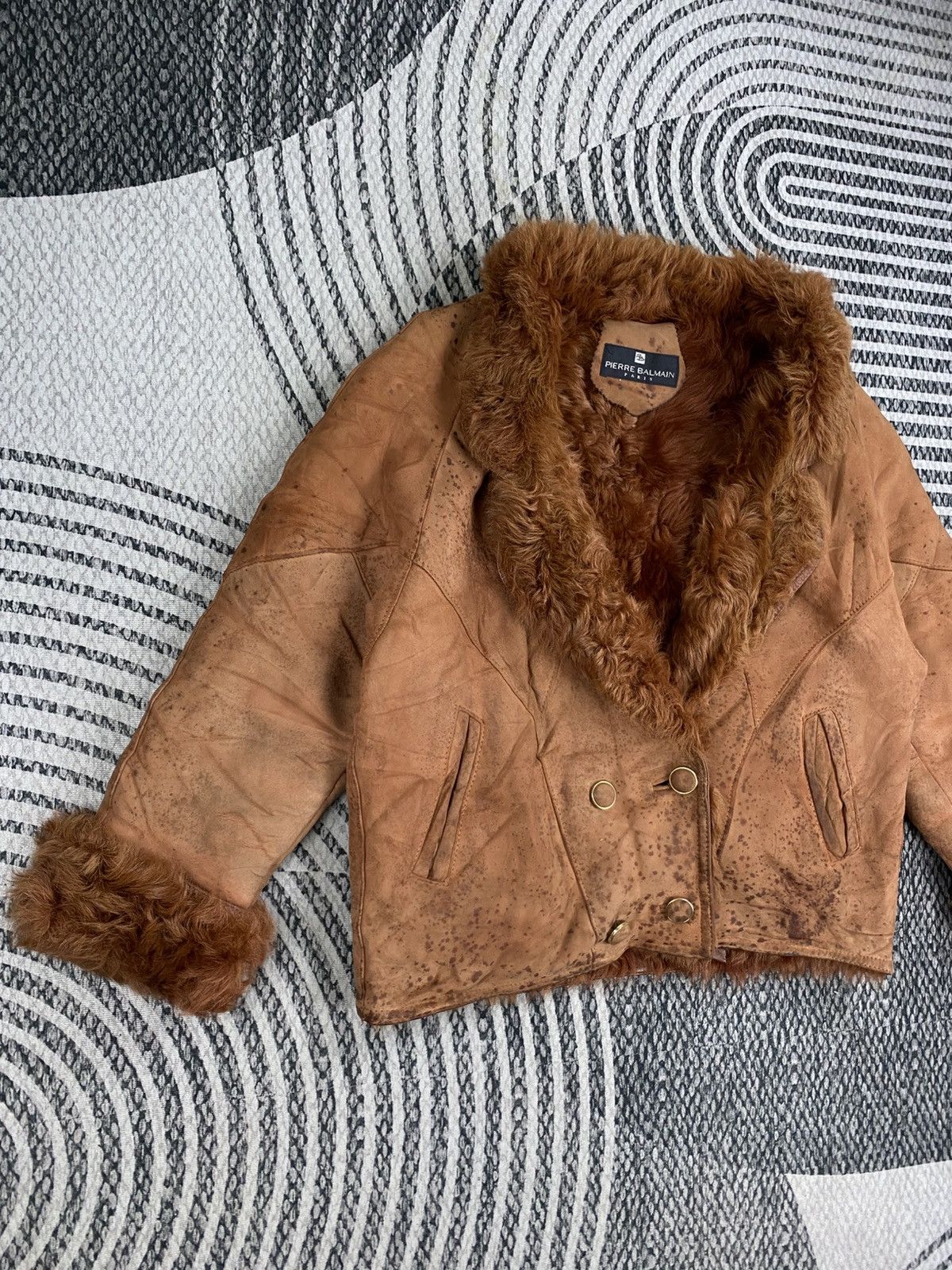 Pierre Balmain Vintage Pierre Balmain Curly Fur Lining Leather Suede Jacket Size M / US 6-8 / IT 42-44 - 3 Thumbnail