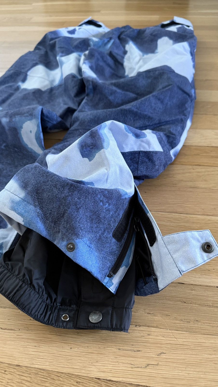 Supreme × The North Face Supreme The North Face Bleached Denim Print Mountain Pant 21 Size US 30 / EU 46 - 10 Thumbnail