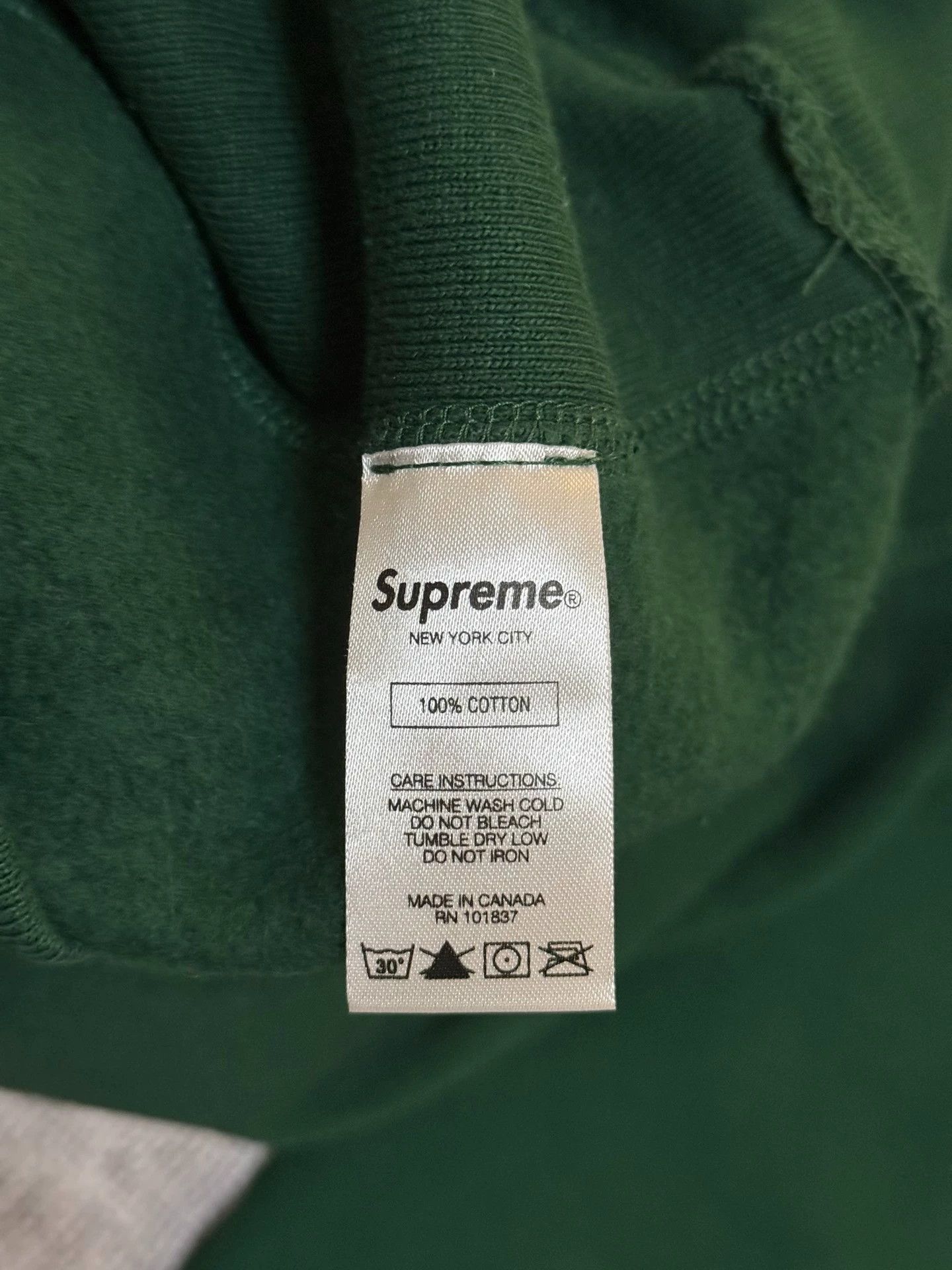 Supreme Supreme FW18 Grass Green Box Logo Crewneck S Size US S / EU 44-46 / 1 - 6 Thumbnail