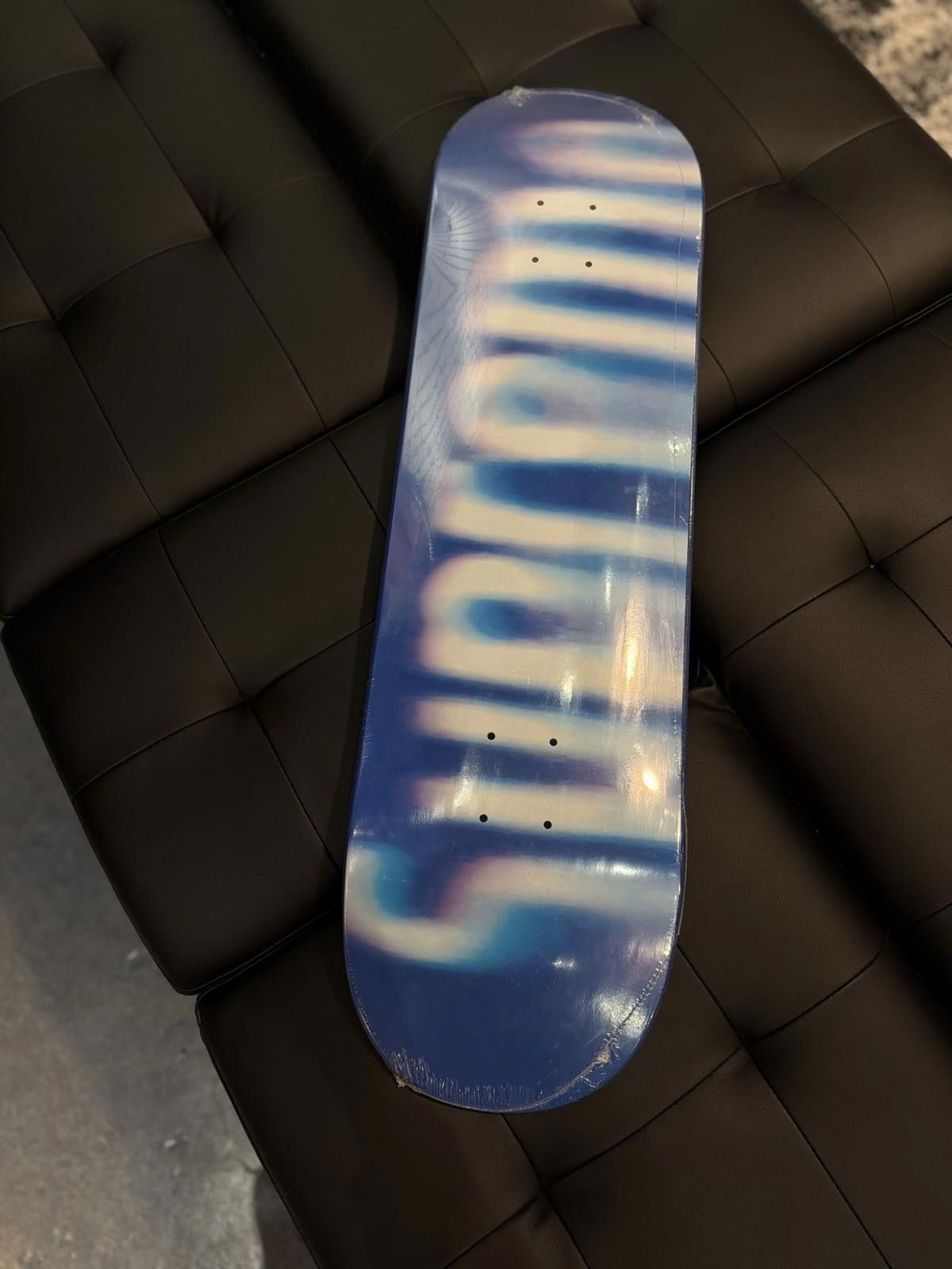 Supreme Supreme Skateboard Blurred Logo Color Red FW23 Brand New Size ONE SIZE - 2 Thumbnail