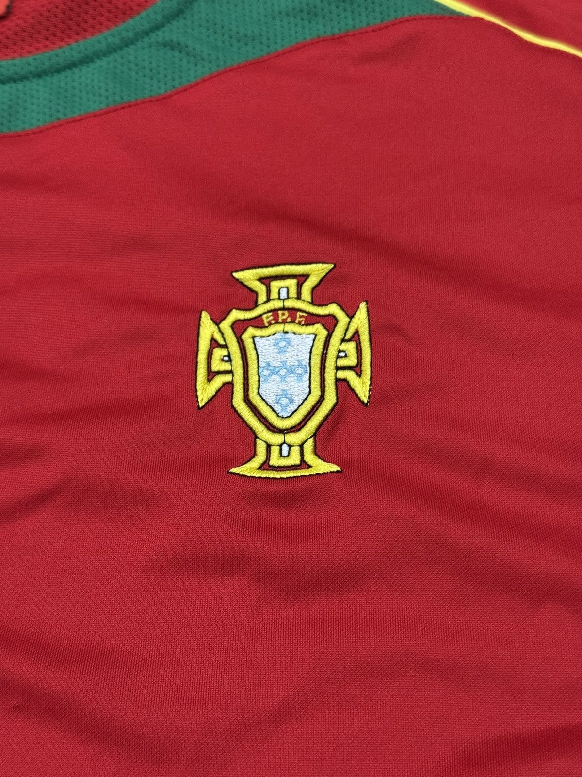 Vintage Vintage Portugal Jersey 🇵🇹 Size US M / EU 48-50 / 2 - 5 Thumbnail