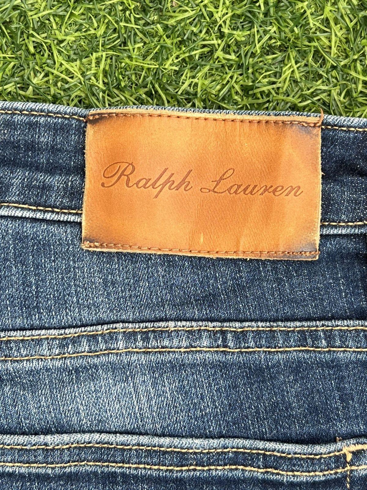 Polo Ralph Lauren Ralph Lauren Purple Label "Straight Fit" Hand-Brushed Denim Size US 32 / EU 48 - 7 Thumbnail