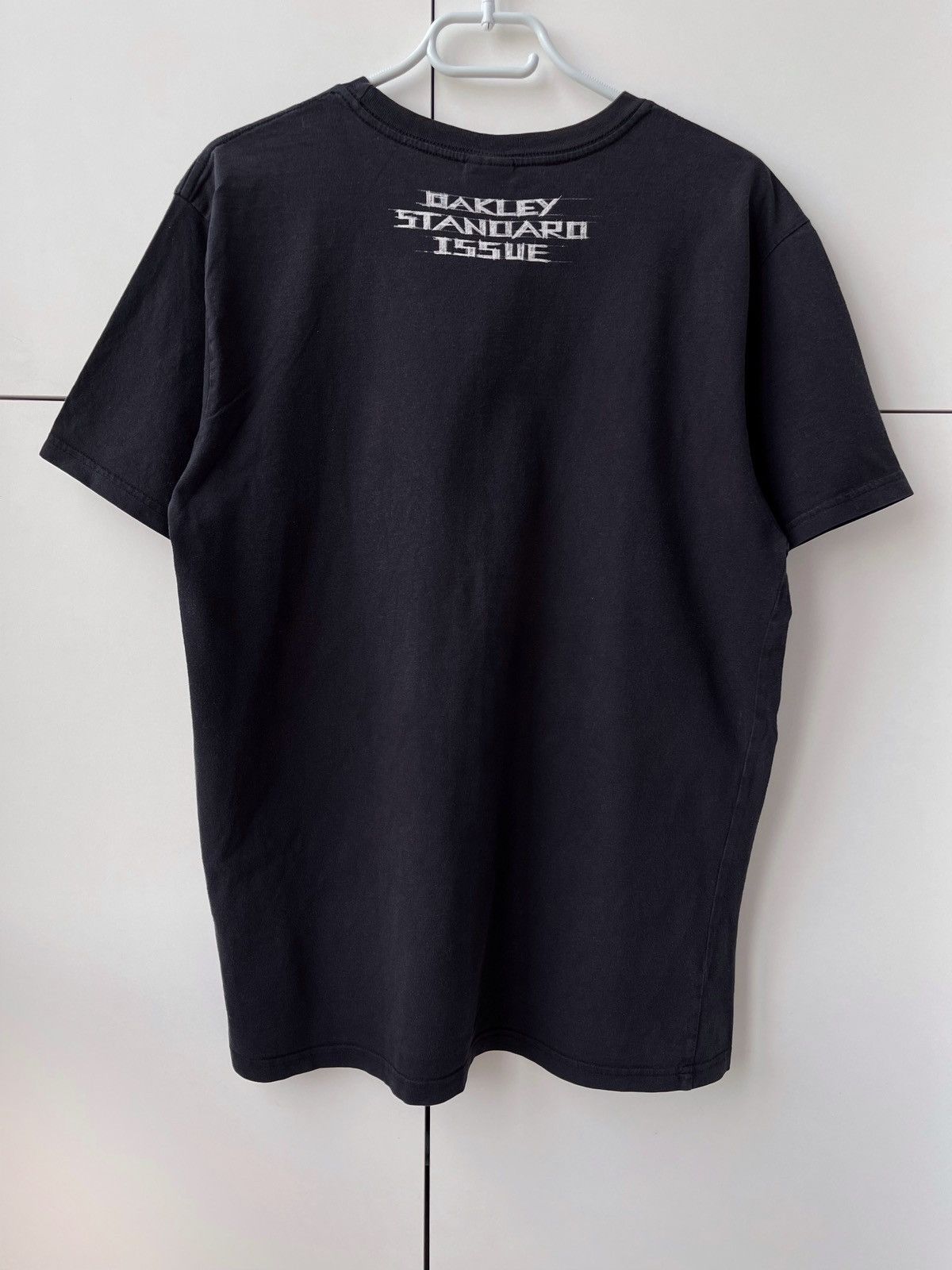 Oakley × Vintage Vintage Y2K Oakley Standard Issue Tee Skull Size US M / EU 48-50 / 2 - 3 Thumbnail