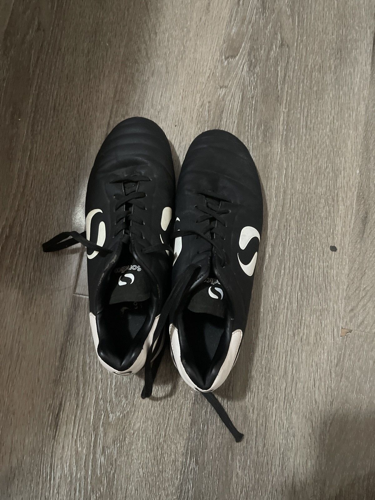 Other Sondico Trainers Black and White Size US 5 / EU 37 - 7 Thumbnail