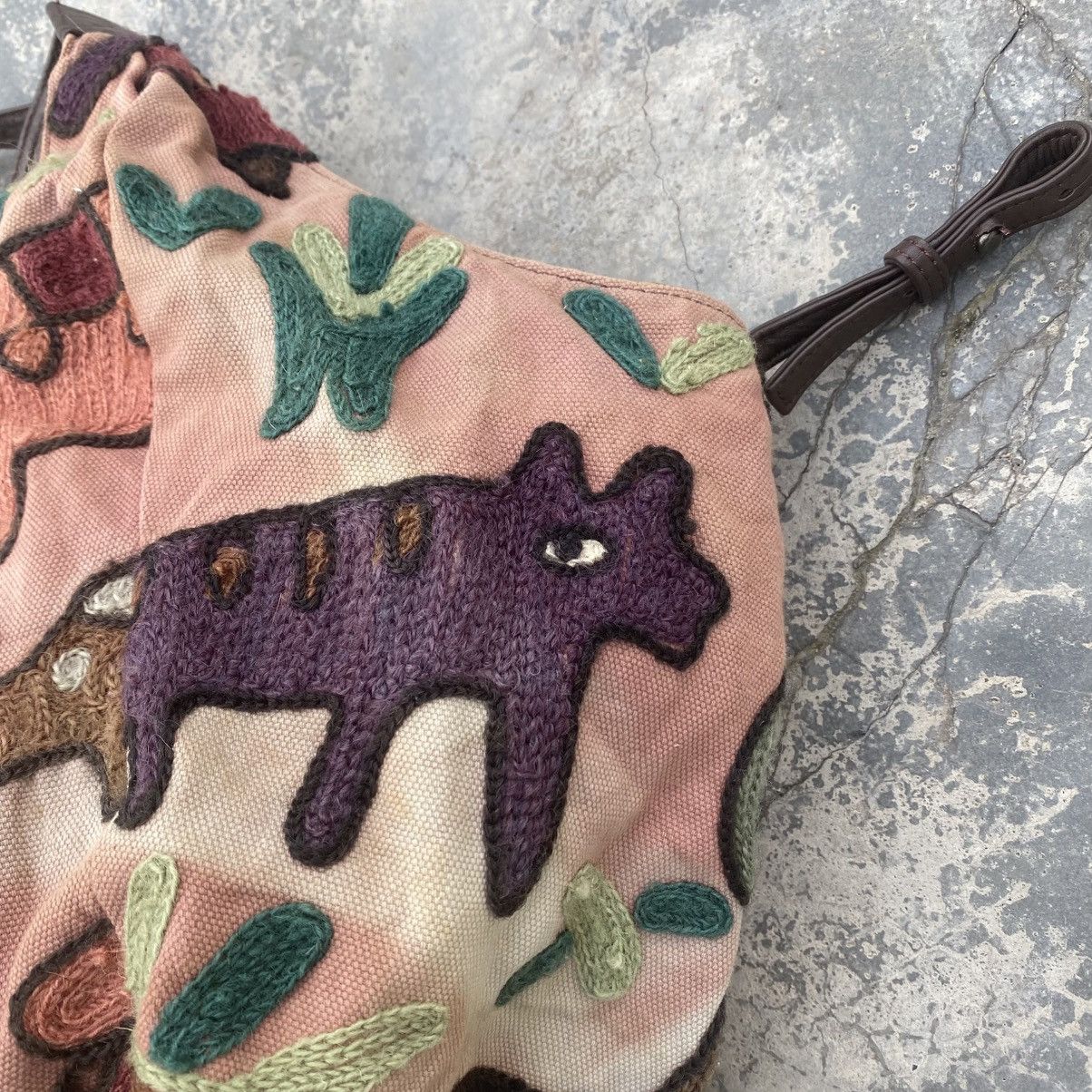 Japanese Brand Hippies Wild Life Embroidery Cotton Bag KAPITAL STYLE Size ONE SIZE - 7 Thumbnail