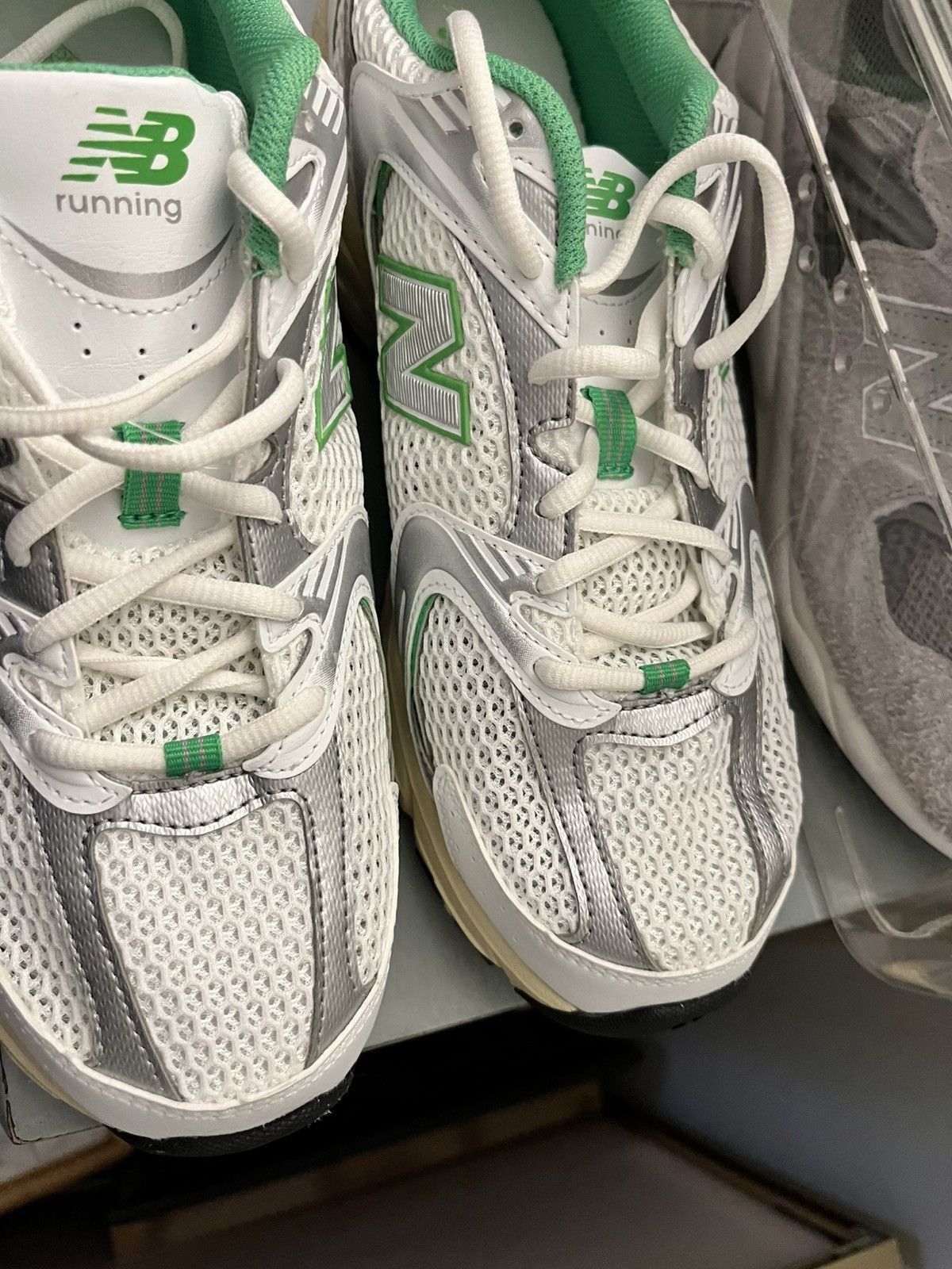 New Balance Size 9.5 New Balance 530 Pine Leaf White & Green Deadstock Size US 9.5 / EU 42-43 - 19 Thumbnail