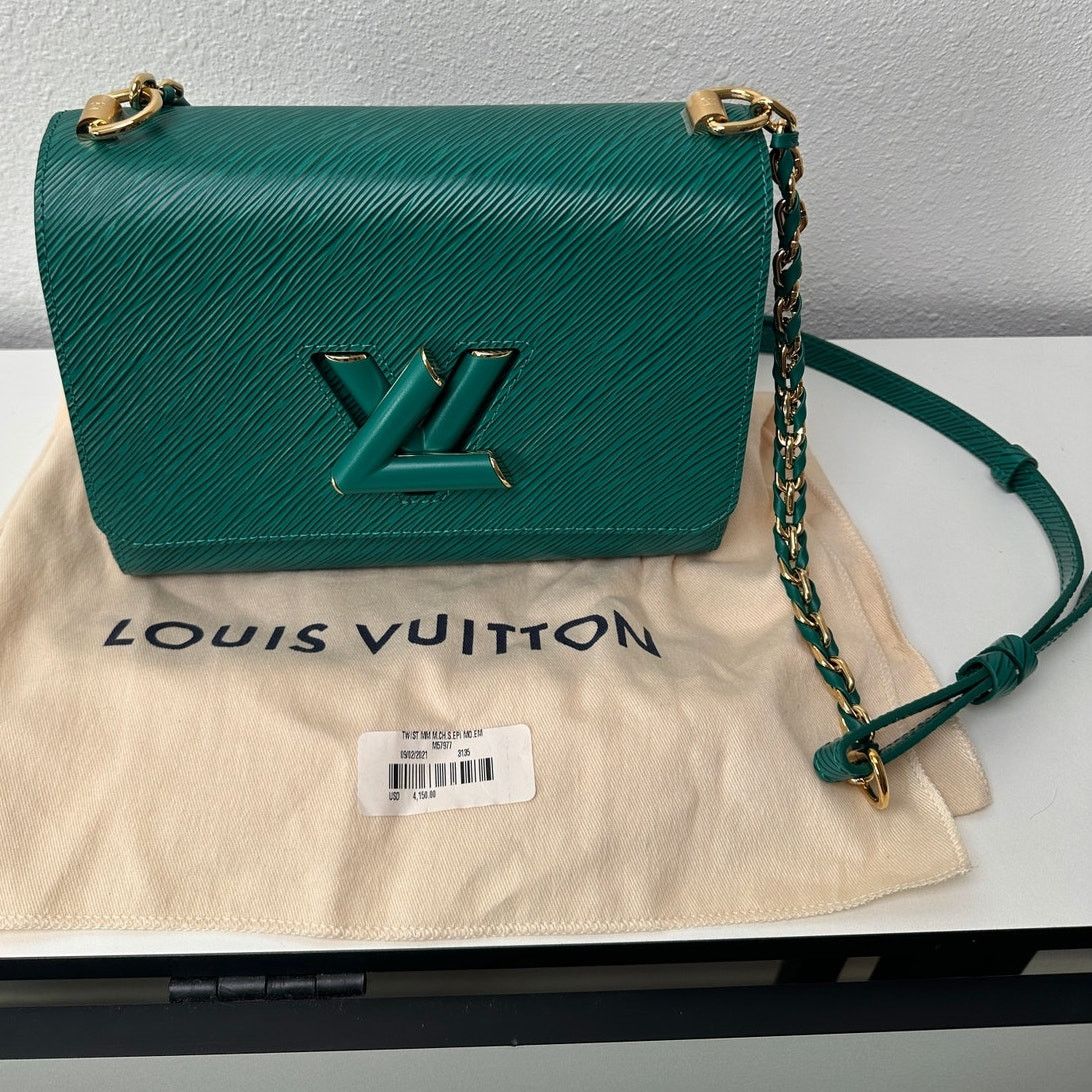 Louis Vuitton Louis Vuitton Twist MM Shoulder Bag – Emerald Epi Leather Size ONE SIZE - 2 Thumbnail