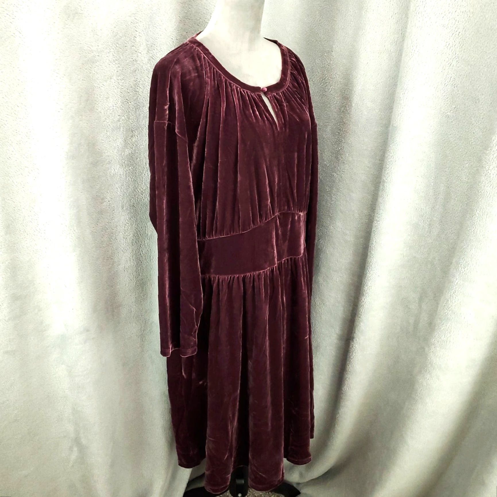 Vintage Terra & Sky Velour Dress 2X Burgundy Red Knee Length A-Line Long Sleeve NWT Womens Plus Size Size XXL / US 16-18 / IT 52-54 - 2 Thumbnail