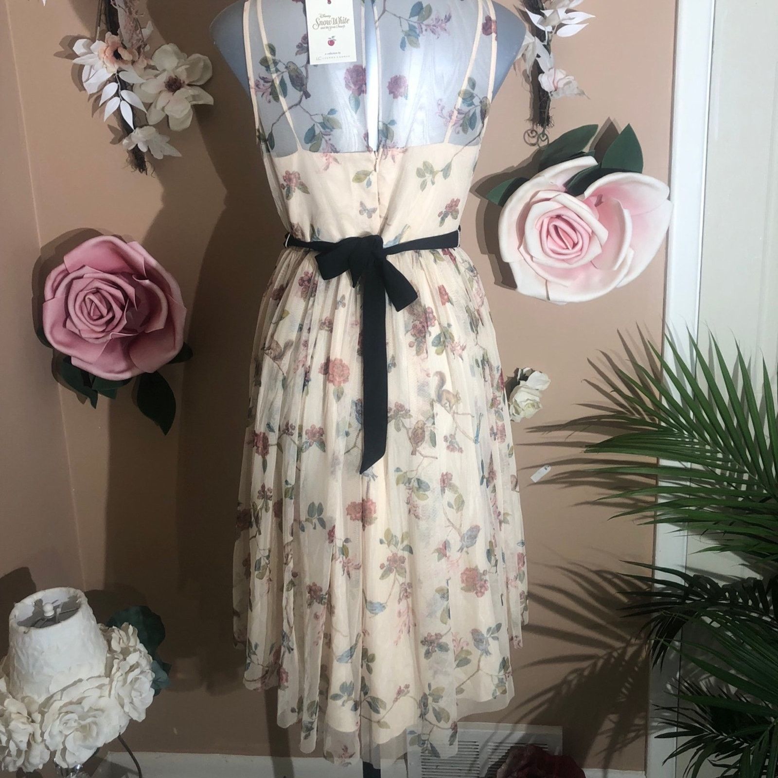 Disney Floral cream colored Disney Snow White and the seven dwarfs Size M / US 6-8 / IT 42-44 - 6 Thumbnail