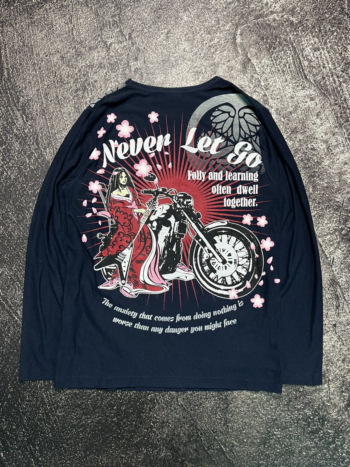 Japanese Brand Vintage Never Let Go Y2K longsleeve Size US M / EU 48-50 / 2 - 1 Thumbnail