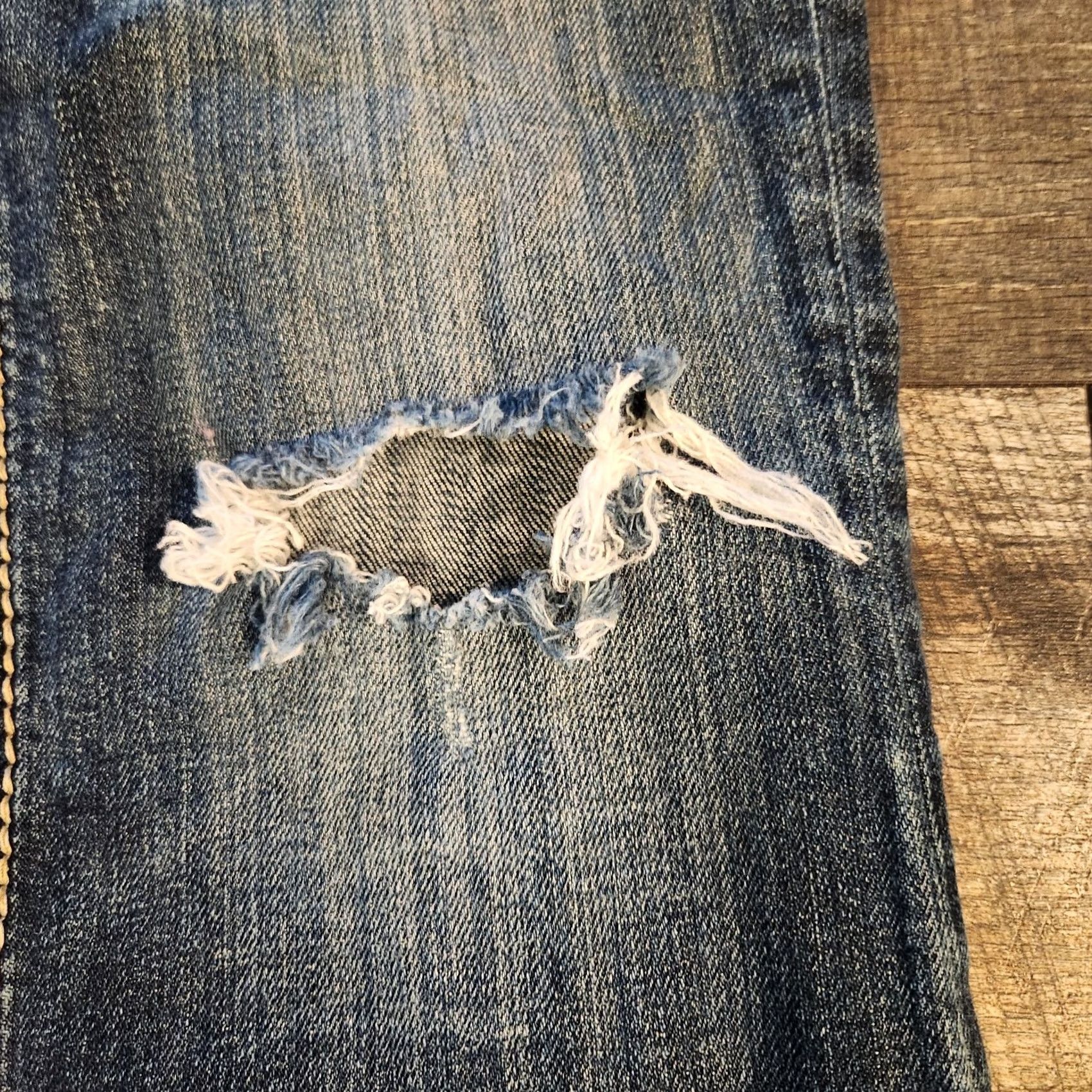 Silver Jeans Co. VINTAGE Silver Jeans Pioneer Bootcut Jeans Women's 29x33 Thick Stitch Distressed Stretch Jeans Size 29" - 5 Thumbnail