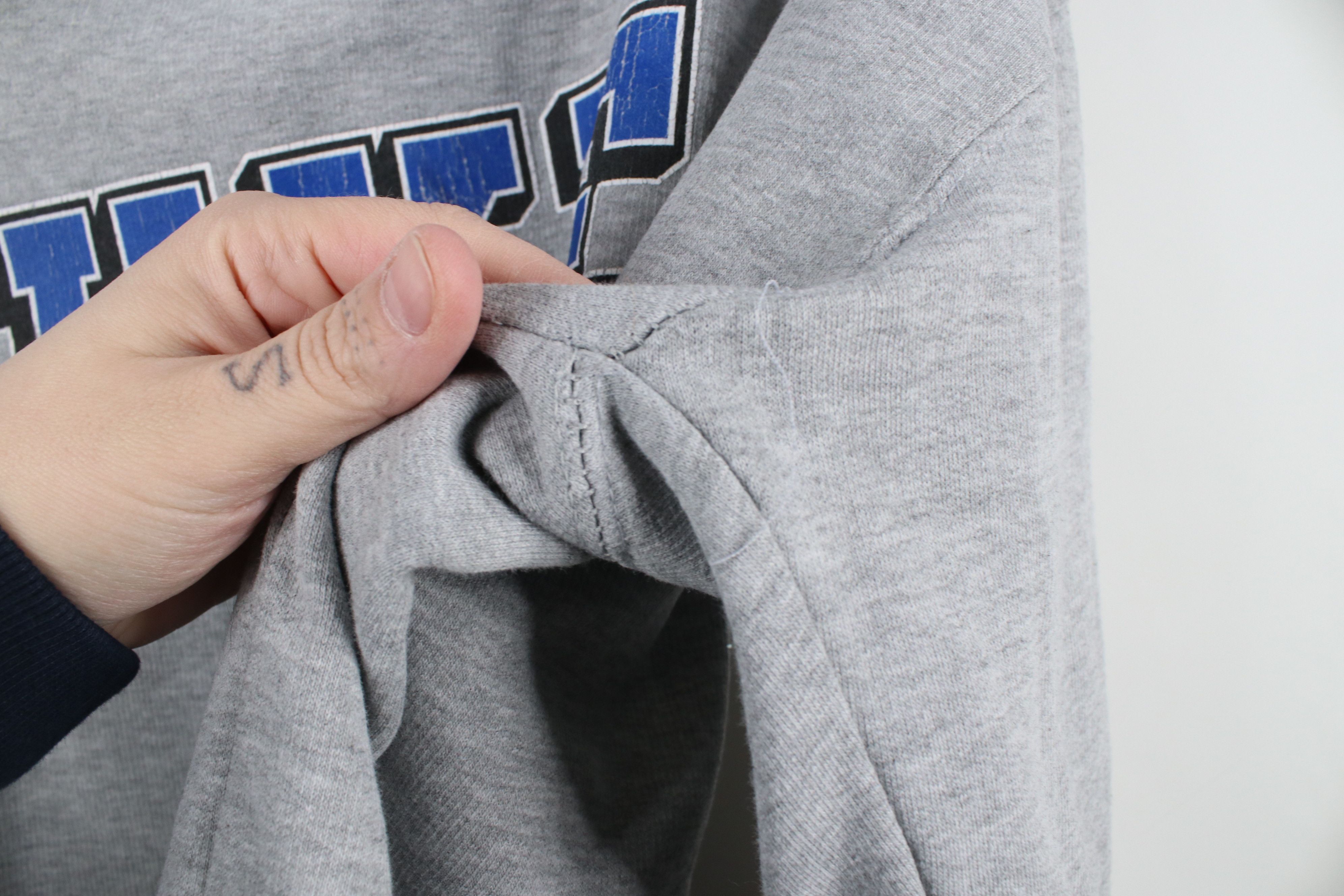 Vintage Vintage 90s Spell Out Duke University Hoodie Sweatshirt Size US S / EU 44-46 / 1 - 10 Thumbnail