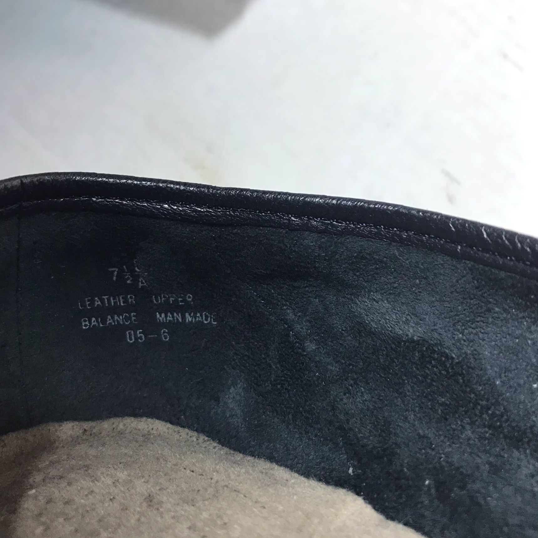 Vintage Easy Spirit Flats Women Size 7.5 Black Leather Slip-On Casual Comfort Shoes Size US 7.5 / IT 37.5 - 6 Thumbnail