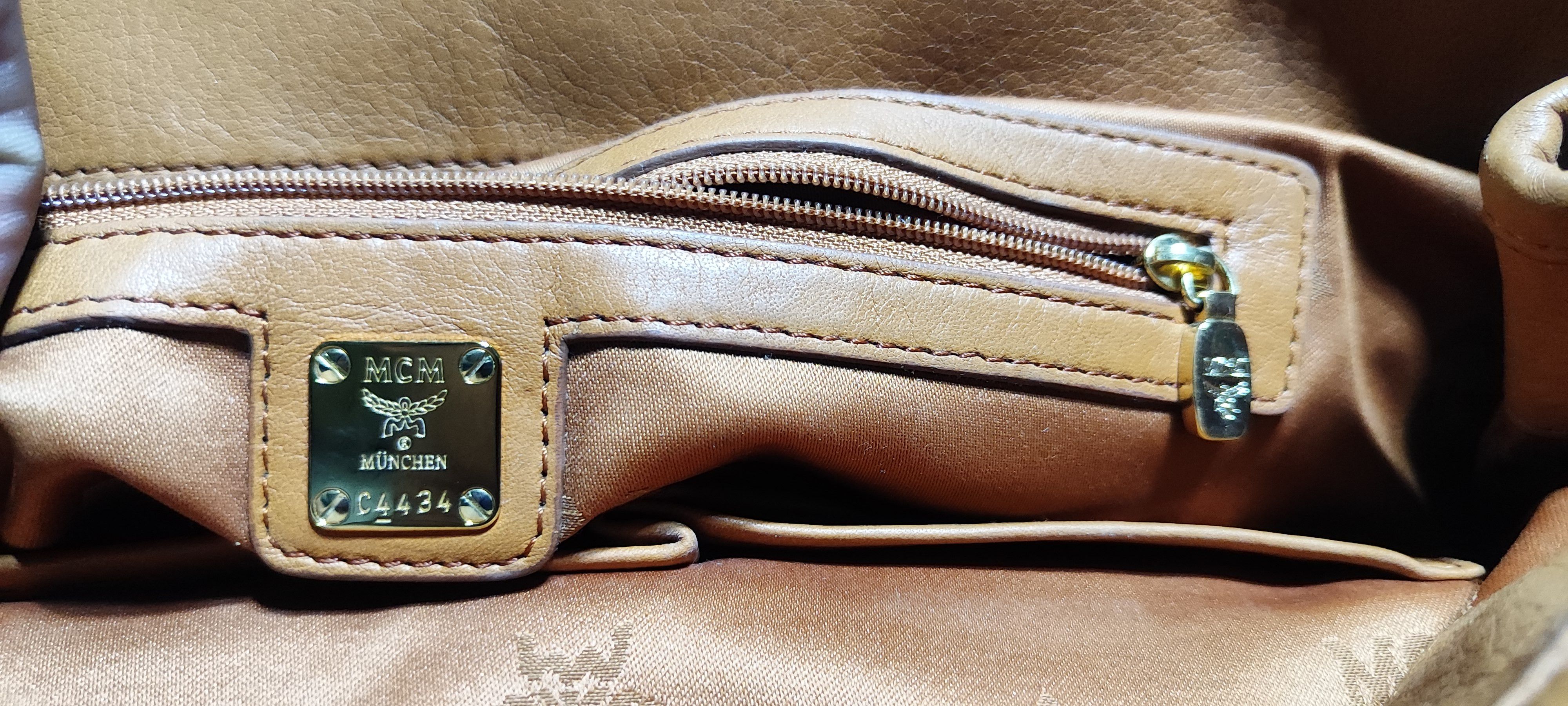 MCM MCM Gold Visetos Crossbody/Hand Leather Bag Size ONE SIZE - 11 Thumbnail