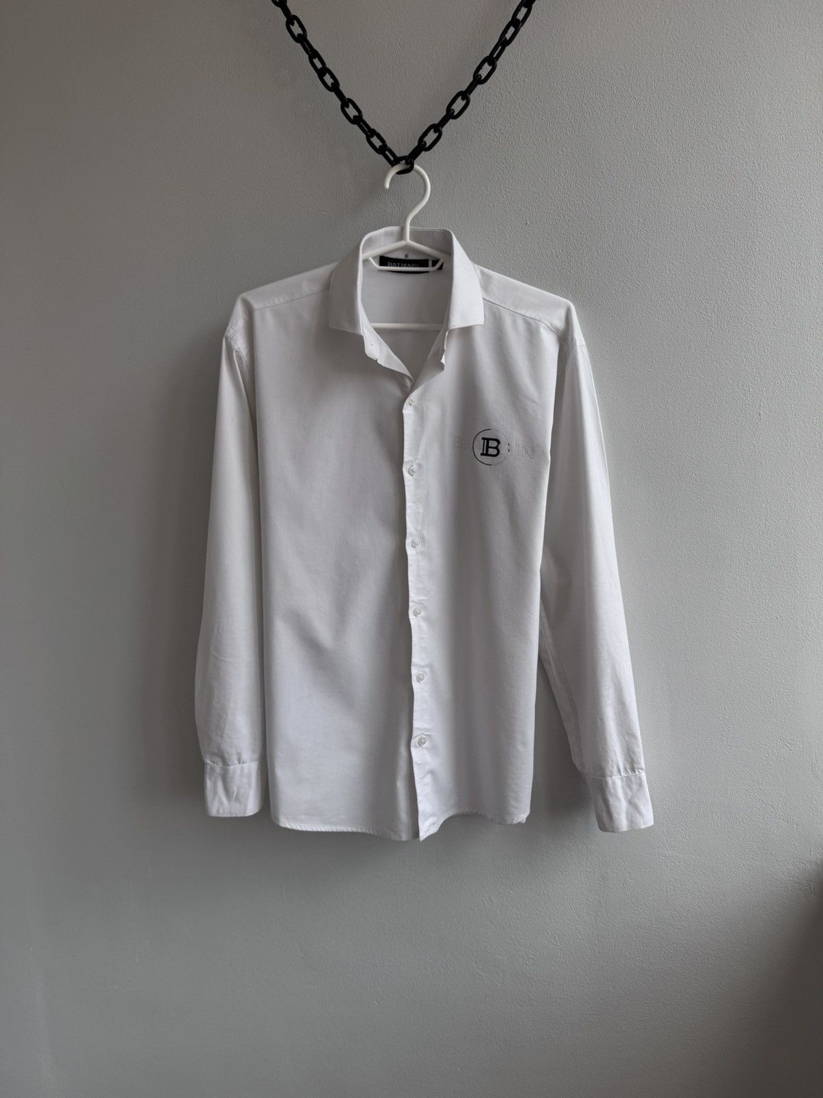 Balmain Balmain Paris White Button Up Shirt T Shirt Tee Big Logo Size US M / EU 48-50 / 2 - 2 Thumbnail