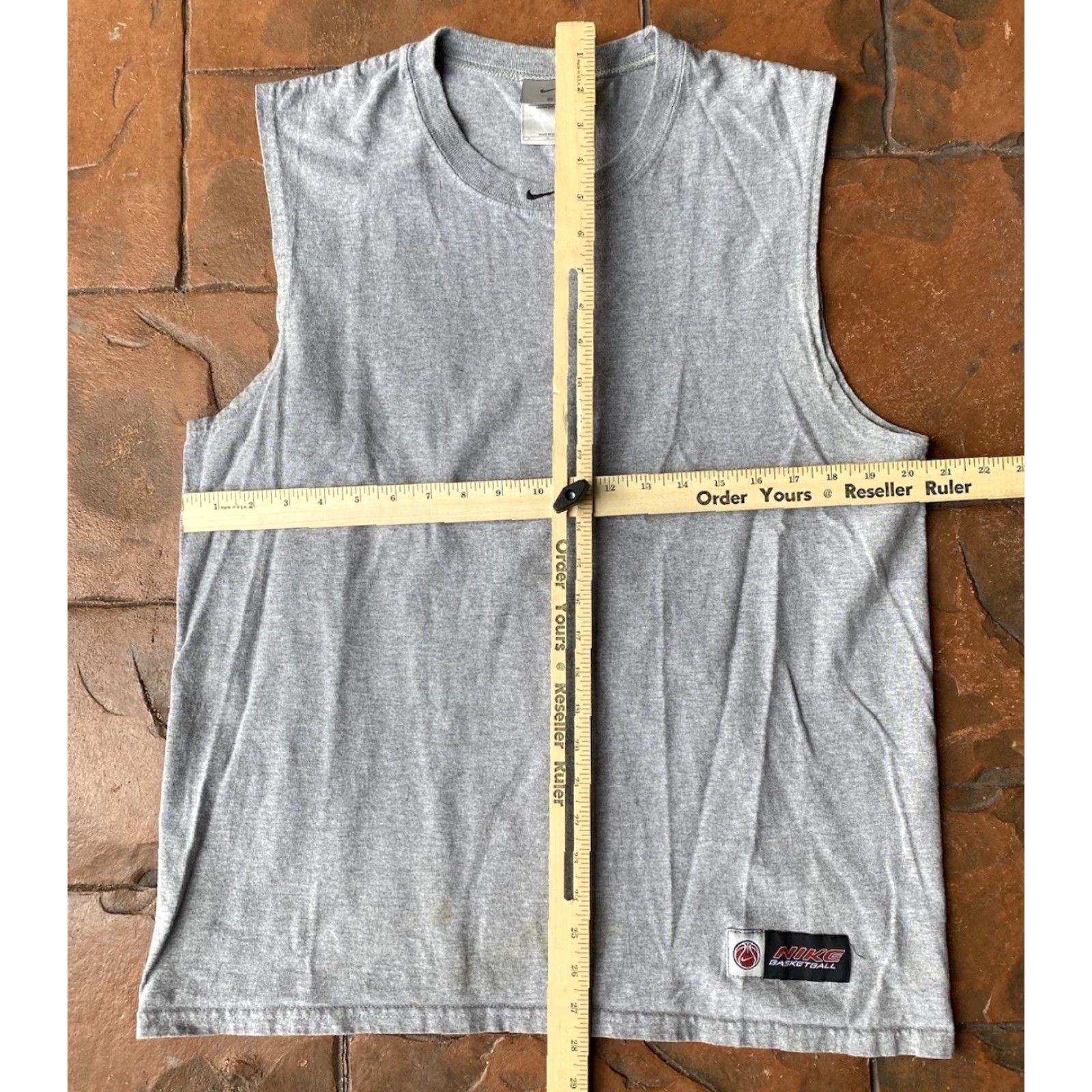Nike VINTAGE Nike Center Swoosh Basketball Shirt Mens Medium Gray USA 90s Size US M / EU 48-50 / 2 - 6 Thumbnail