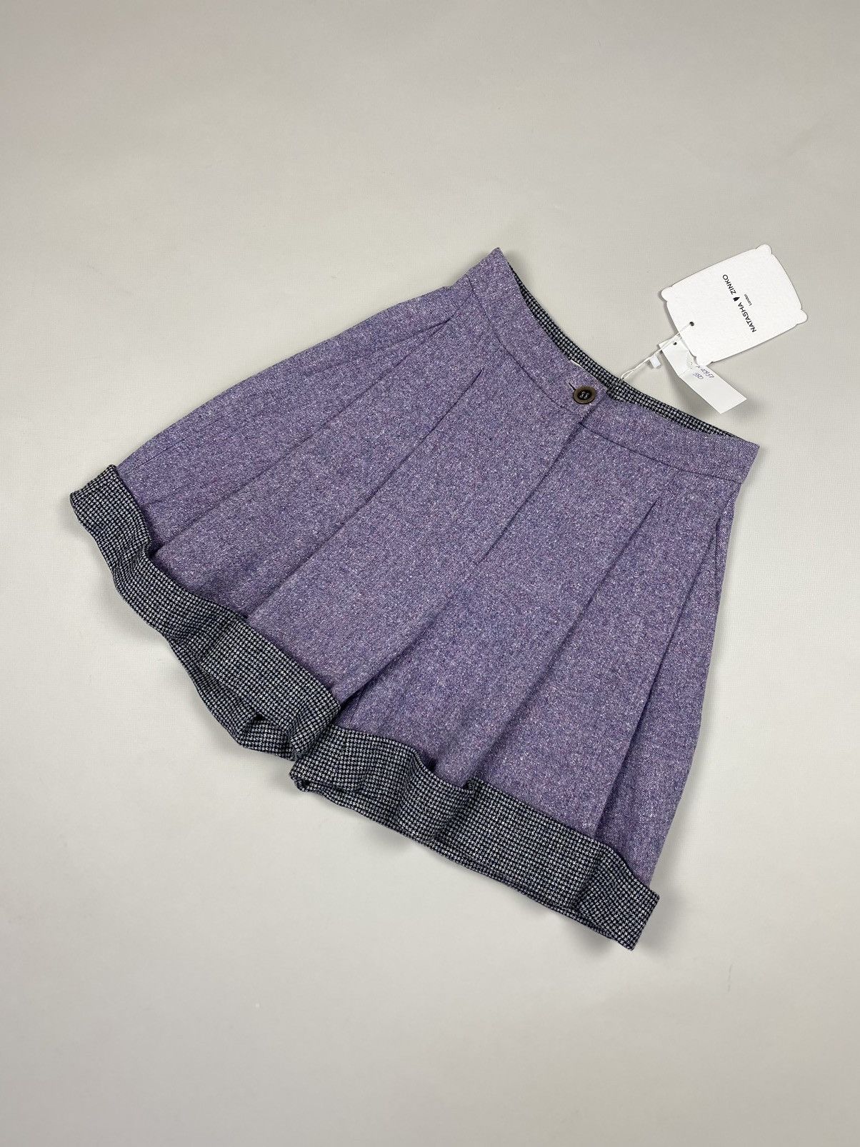 Designer × Natasha Zinko BNWT! Natasha Zinko ladies wool blend high rise shorts Size 25" / US 0 / IT 36 - 7 Thumbnail