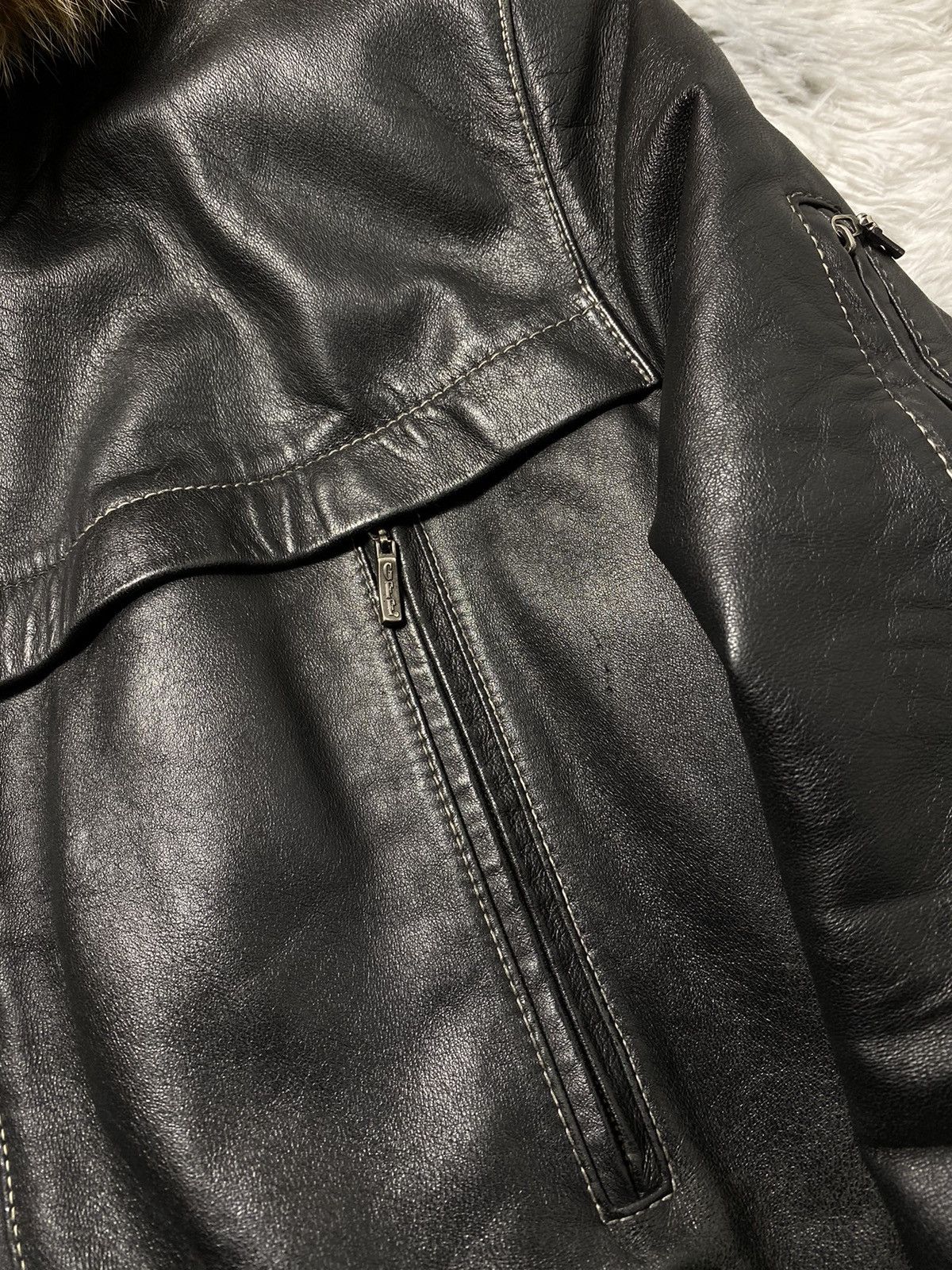 GF Ferre Gianfranco Ferre GF Ferre Leather Jacket with Genuine Fur Size L / US 10 / IT 46 - 10 Thumbnail