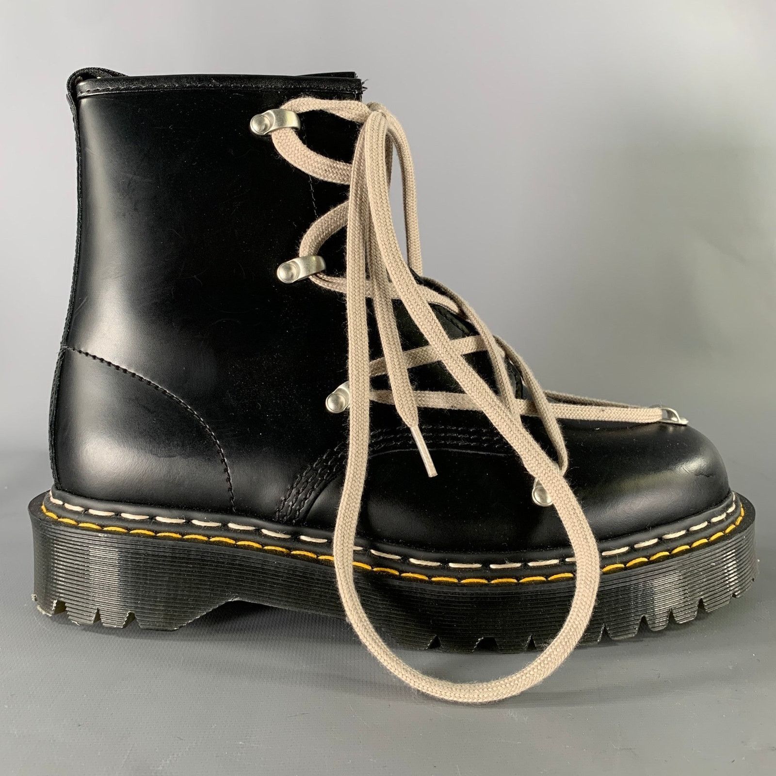 Dr. Martens DOC MARTENS Size 9 Black Yellow Solid Leather Boots Size US 9 / EU 42 - 2 Thumbnail