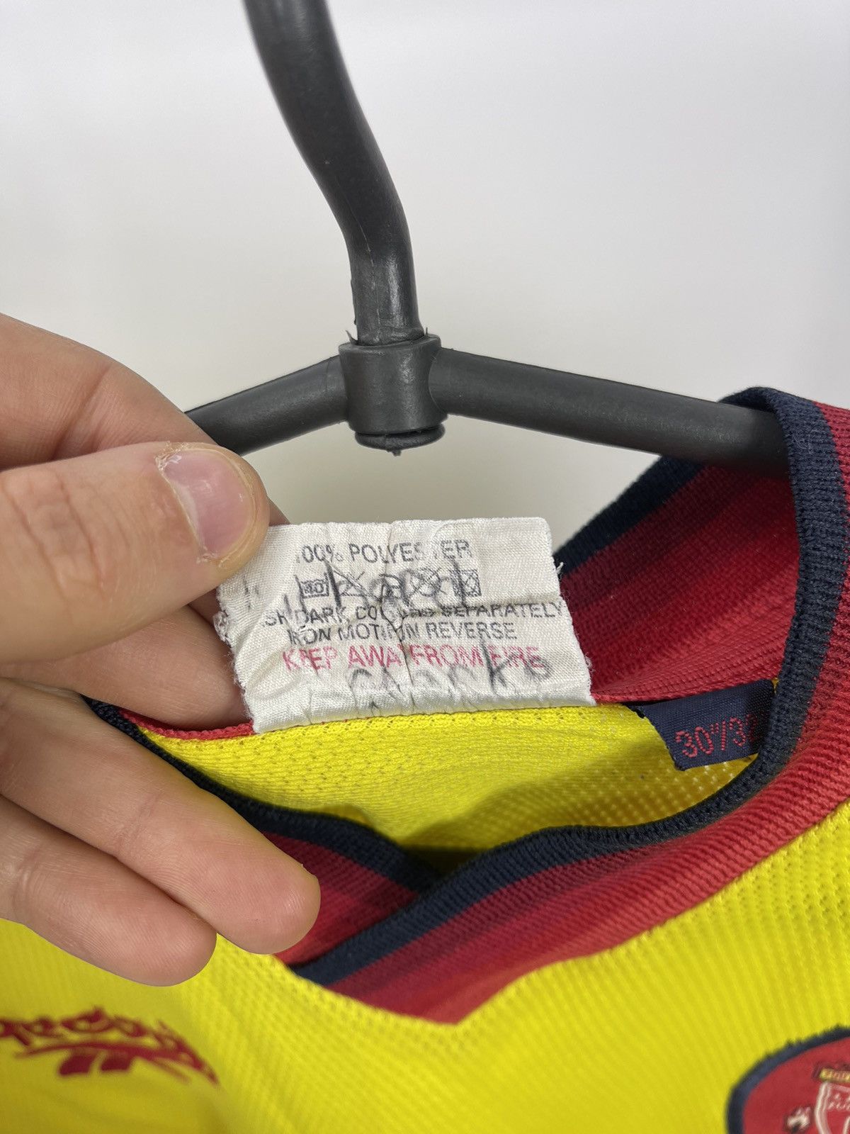 Reebok × Vintage Reebok Liverpool Jersey Size 30/32 Yellow Carlsberg 1997-99 Size US XS / EU 42 / 0 - 7 Thumbnail