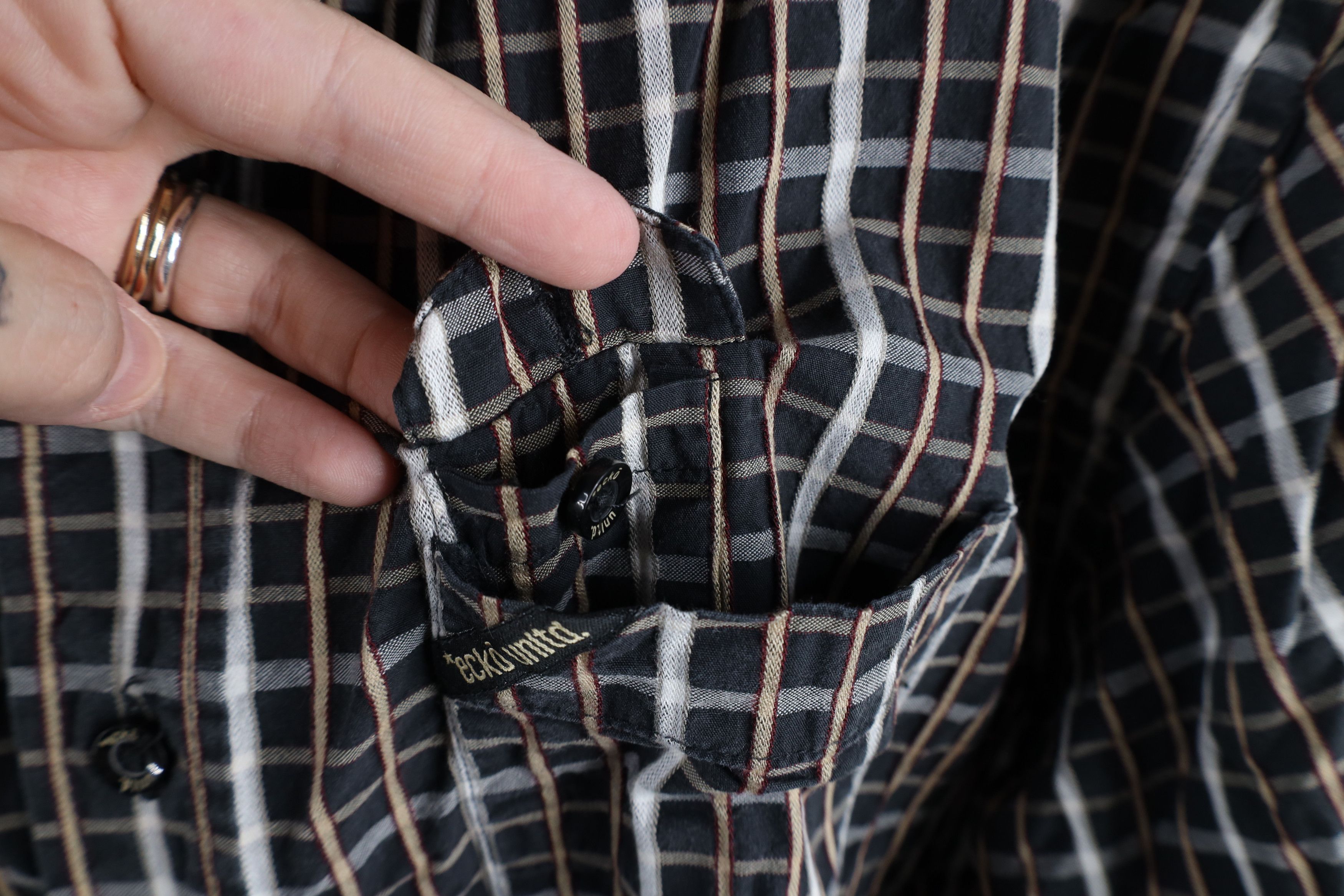 Ecko Unltd. × Vintage Vintage Ecko Fit Short Sleeve Collared Button Shirt Plaid Size US XL / EU 56 / 4 - 5 Thumbnail