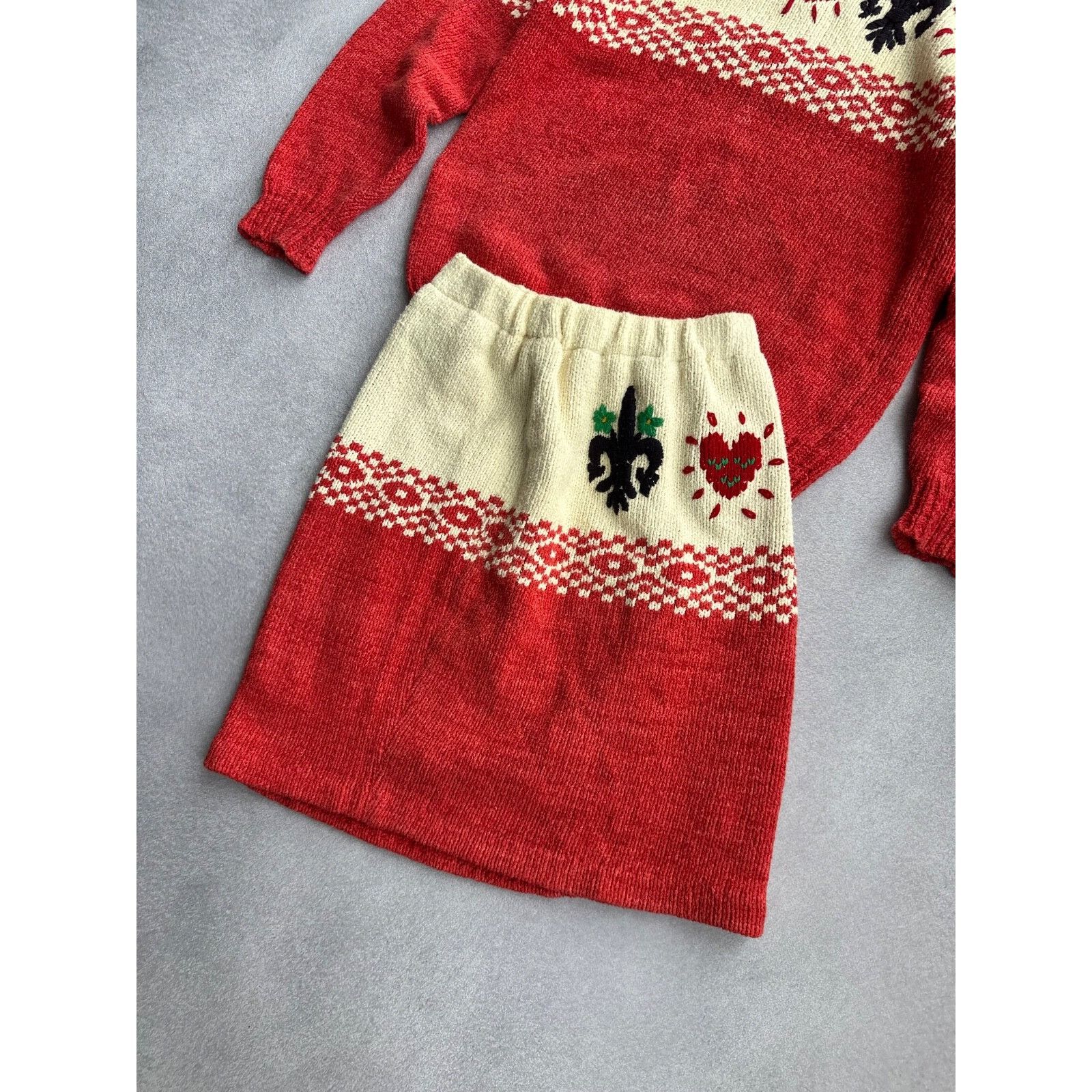 Japanese Brand VTG Japan Tokyo Woman Knitted Hearts Sweater & SkirtSuit Size 26" / US 2 / IT 38 - 10 Thumbnail