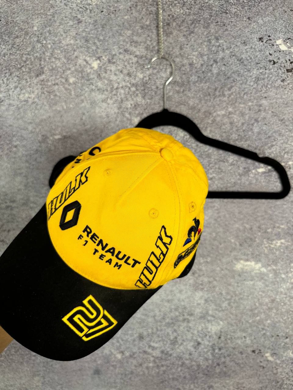 Formula 1 × Le Coq Sportif × Vintage Castrol Hulk Cap Double Pilote Renault 3 27 F1 Team Riccardo Size ONE SIZE - 13 Thumbnail