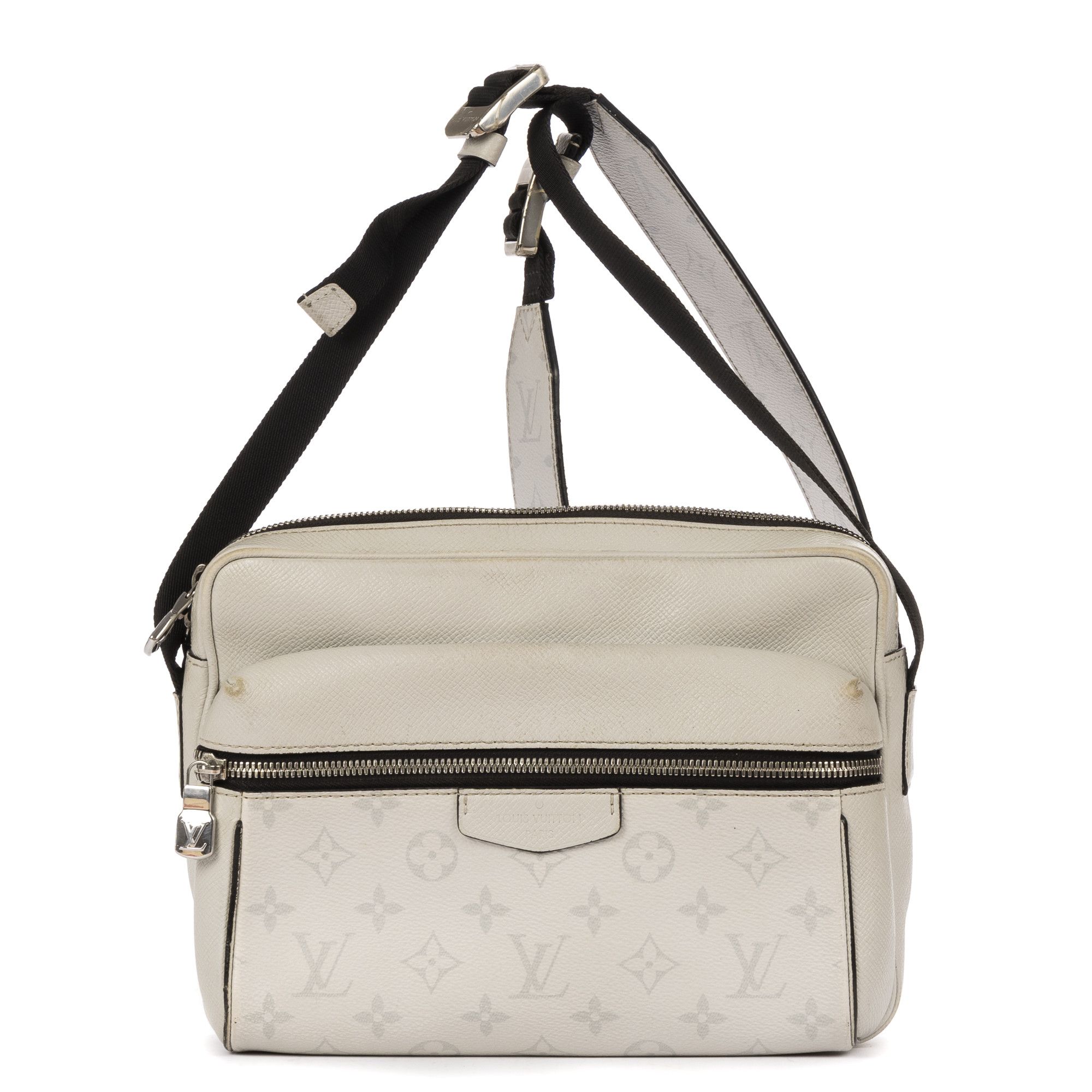 Louis Vuitton Outdoor Taigarama Messenger Size ONE SIZE - 1 Thumbnail