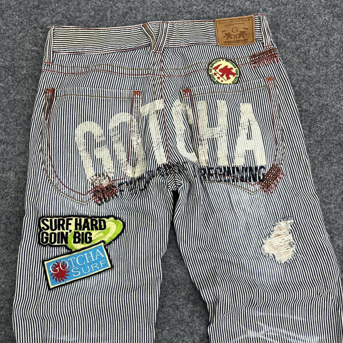 Japanese Brand Y2K Gotcha Striped Distressed Jeans Patchwork Size US 32 / EU 48 - 4 Thumbnail