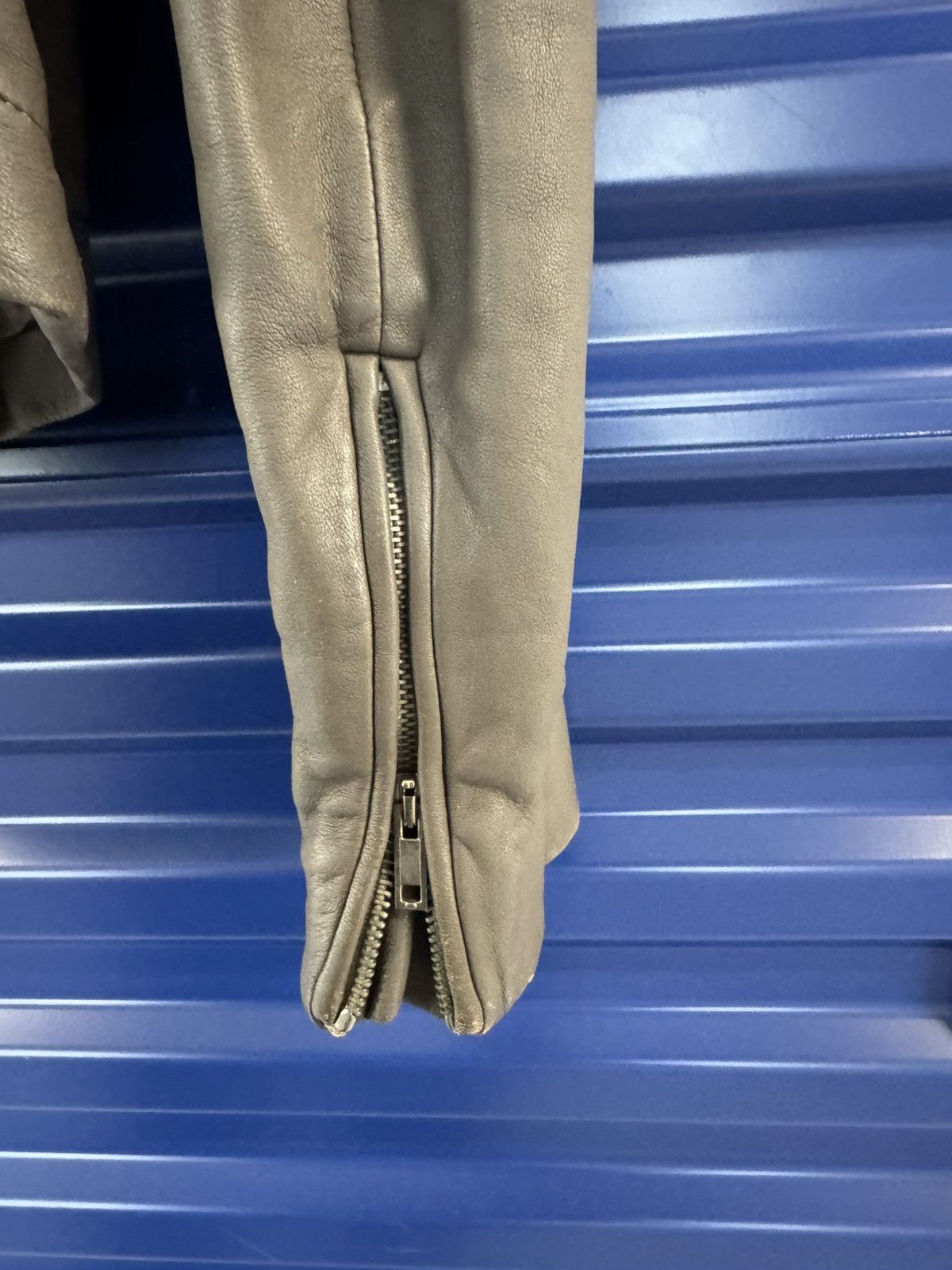 Rick Owens RARE! $5351 STOOGES SIZE AW10 MAINLINE TAUPE LEATHER JACKET Size US L / EU 52-54 / 3 - 3 Thumbnail