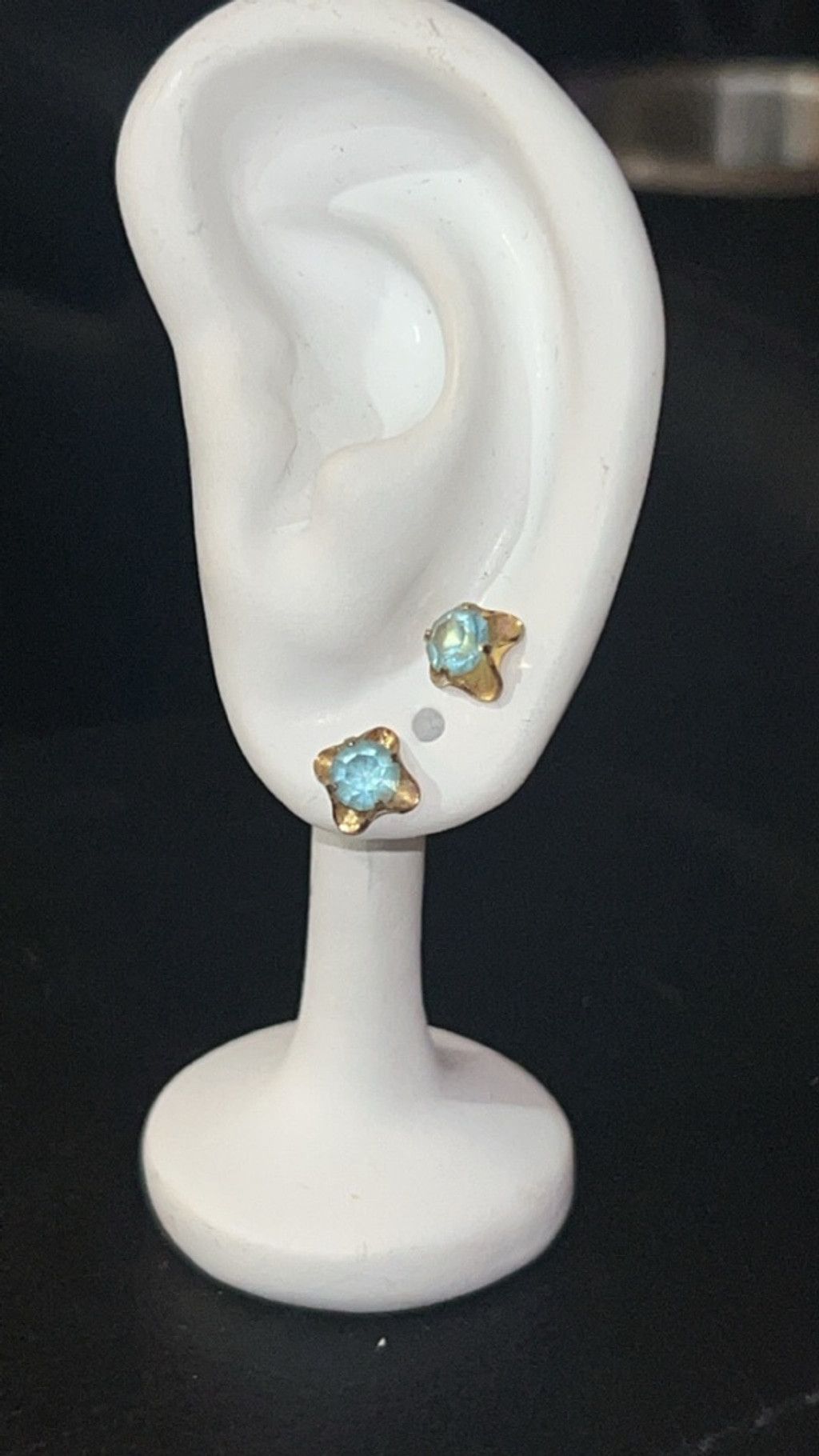 The Unbranded Brand Women's Unbranded Gold & Blue Stud Earrings One Size Size ONE SIZE - 4 Thumbnail