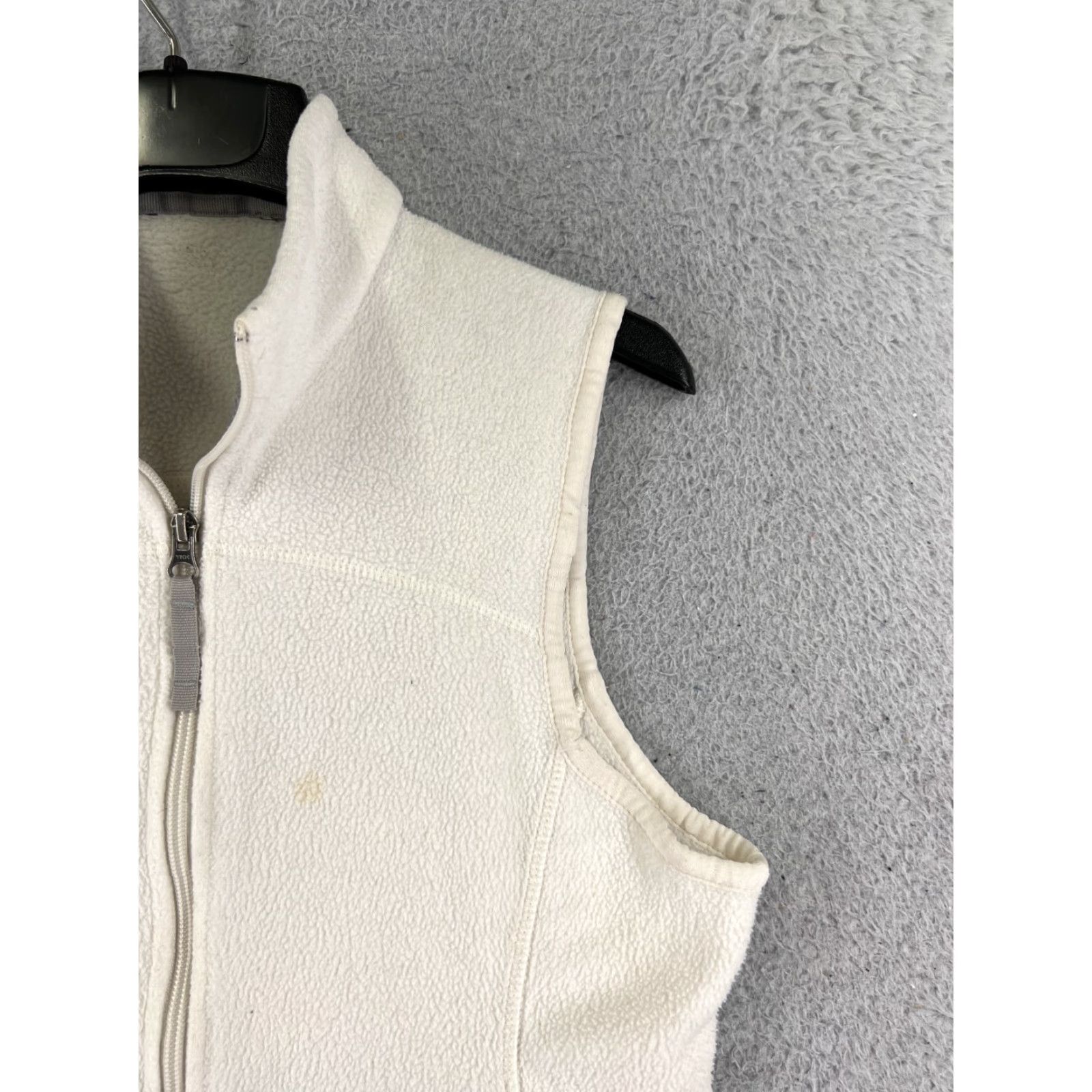 Eddie Bauer Eddie Bauer Vest Small White Full Zip Polartec Polyester Fleece Stains Womens Size S / US 4 / IT 40 - 6 Thumbnail