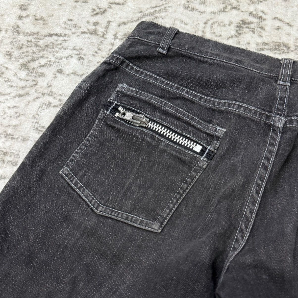 Marc Jacobs Marc Jacobs Paneled Bush Pocket Flare Jeans Size 30" / US 8 / IT 44 - 7 Thumbnail