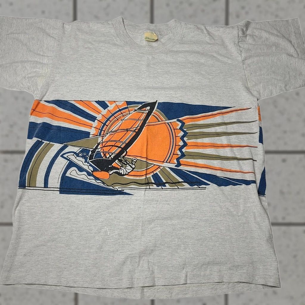 Vintage VINTAGE St. Johns Bay Beach Sailing wraparound T-Shirt Gray Large 90s Men's Size US L / EU 52-54 / 3 - 1 Thumbnail