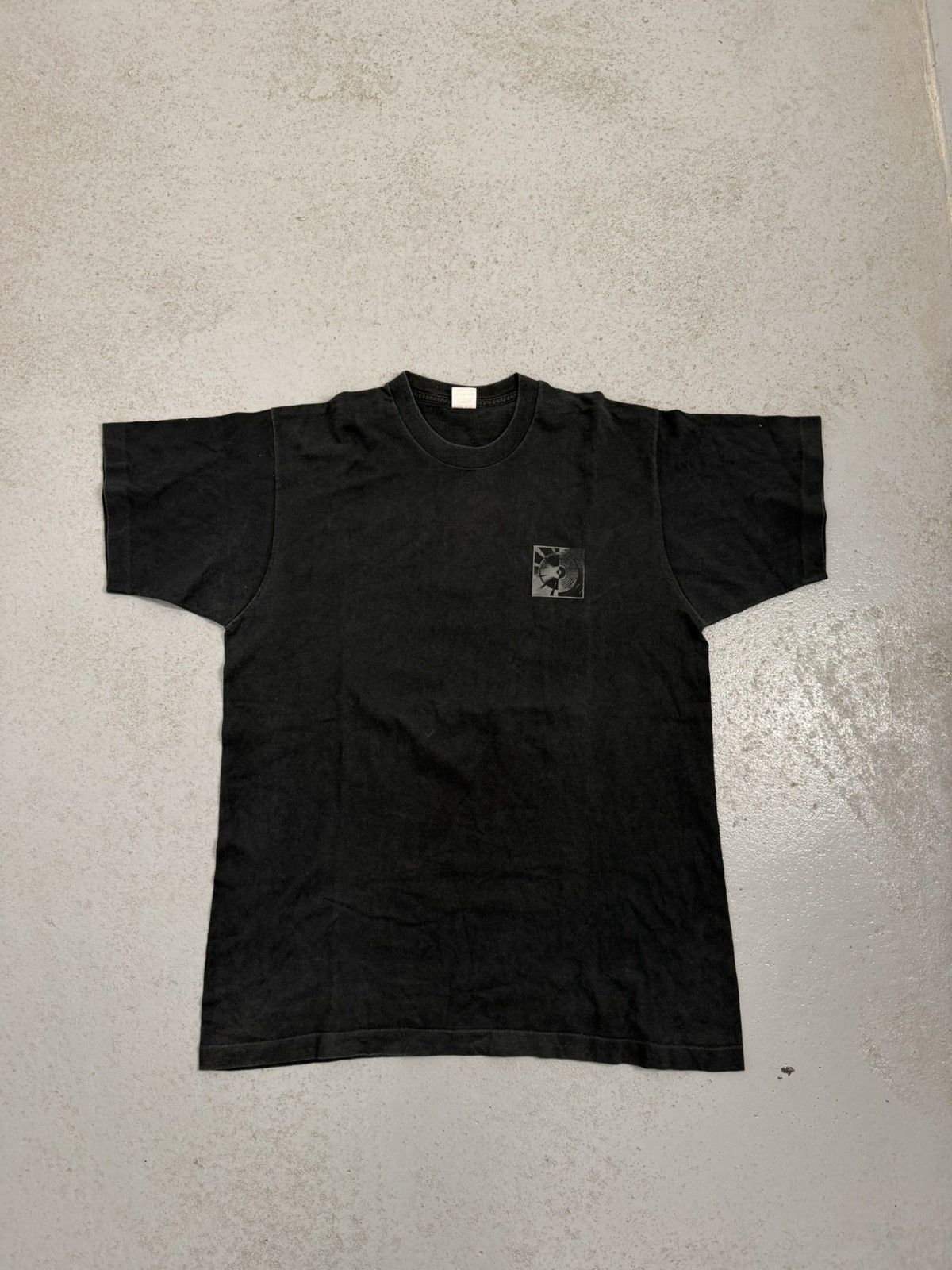 Band Tees Vintage 90s Bassline Records Promo Single Stitch T-Shirt Size US XL / EU 56 / 4 - 2 Thumbnail