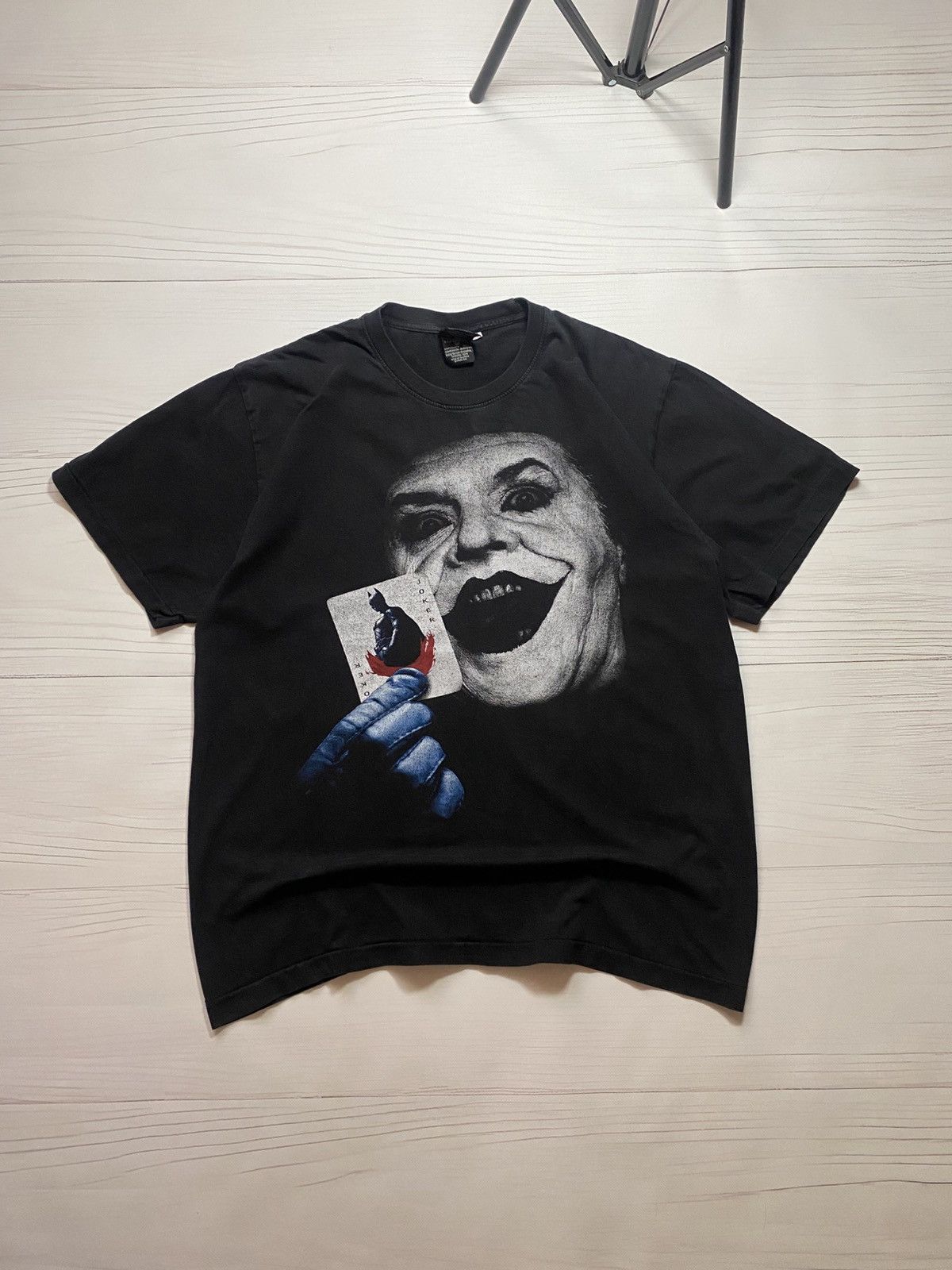 Vintage Vintage Joker 90’s Flybeans Card Batman faded y2k t shirt Size US XL / EU 56 / 4 - 1 Thumbnail