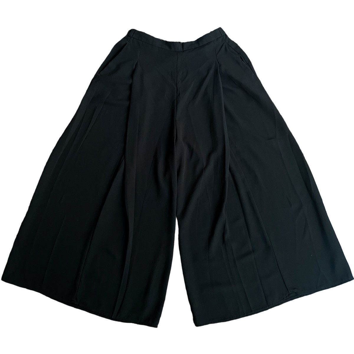 S’YTE（サイト） Hakama Balloon Pants WEPON CLOTH HAKAMA BALLOON PANTS – THE SHOP YOHJI YAMAMOTO