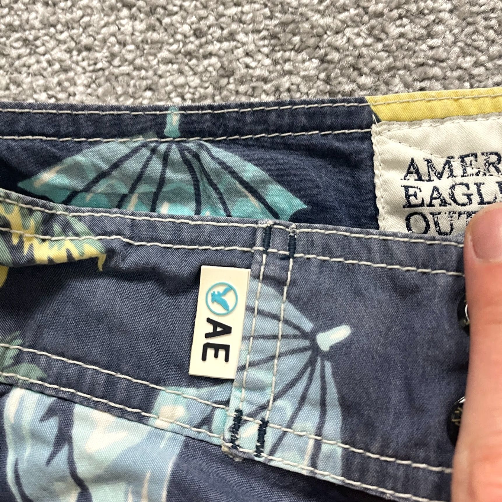 American Eagle Outfitters American Eagle Outfitters Bottom Mens 28 Multicolor Cargo Board Shorts Lined Pockets Breathable Lightweight Stretch Swimwear Trunks Beach Size US 28 / EU 44 - 4 Thumbnail