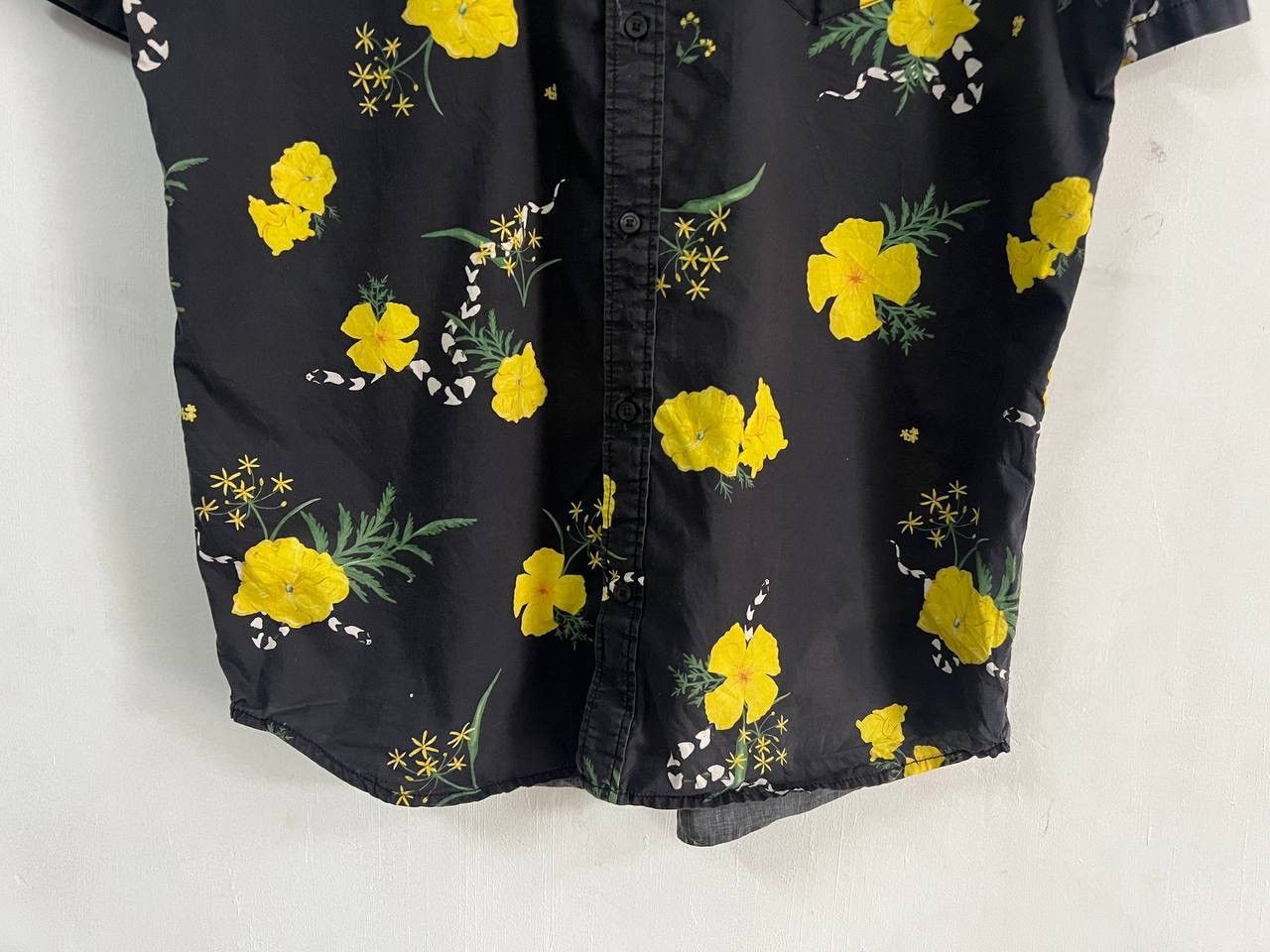 Vans Vans Flower Arts Collar Camp Button up Size US L / EU 52-54 / 3 - 5 Thumbnail