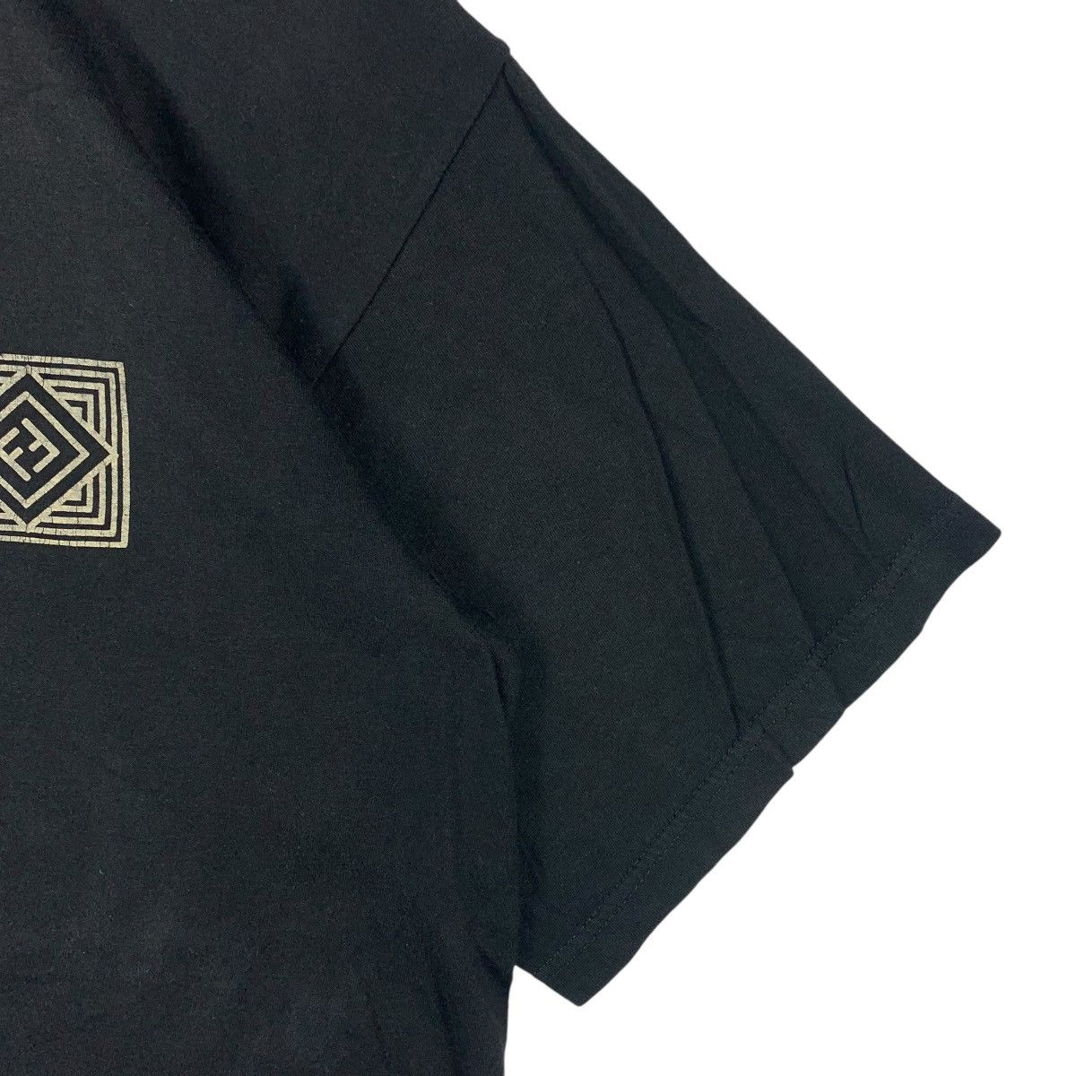 Fendi Vintage FENDI big spellout designer tee Size US M / EU 48-50 / 2 - 7 Thumbnail