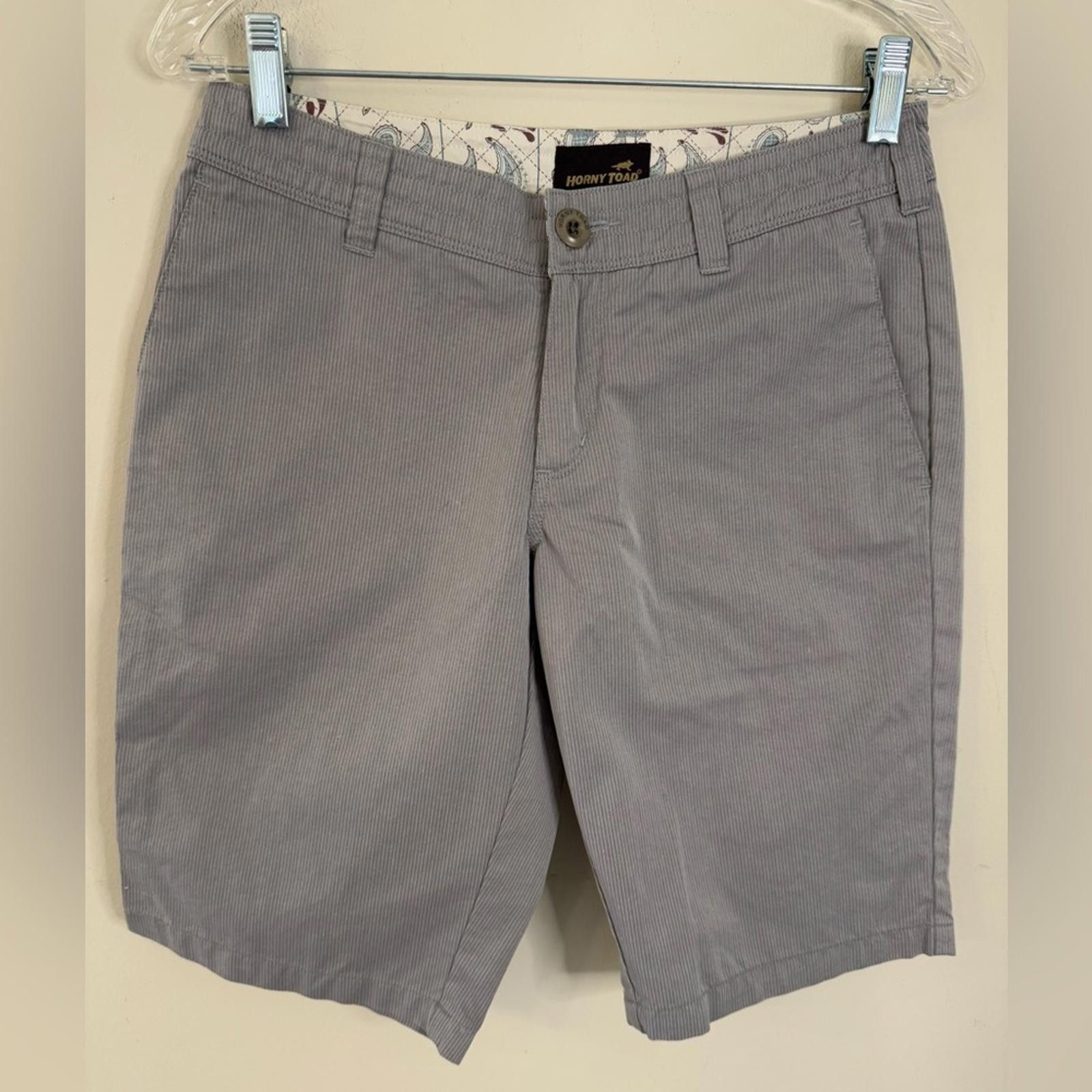Other Horny Toad gray & white striped chino golf shorts 30” waist Size US 30 / EU 46 - 1 Thumbnail