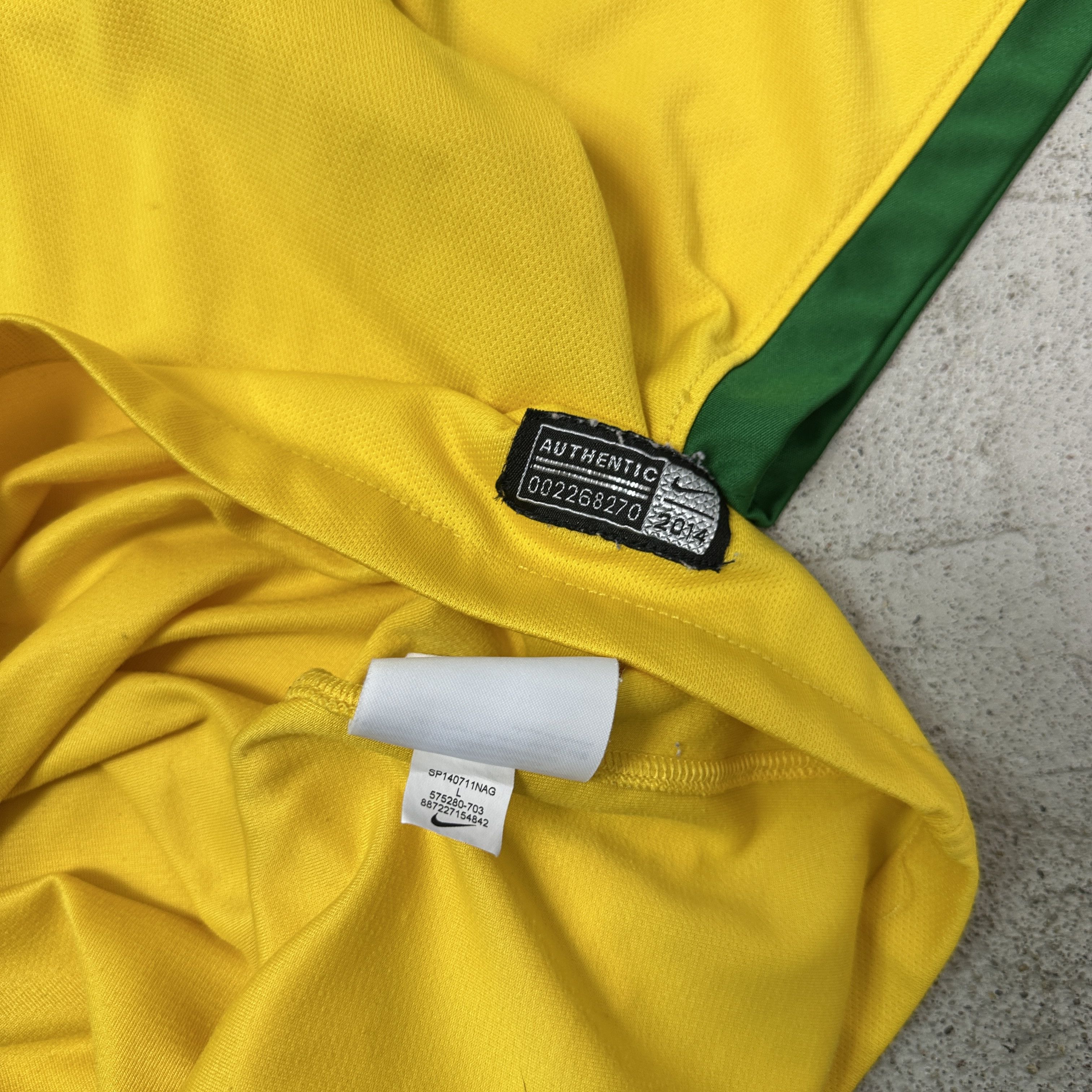 Nike Vintage Sporty Nike Brasil 2014 Home Jersey Y2K Size US L / EU 52-54 / 3 - 3 Thumbnail