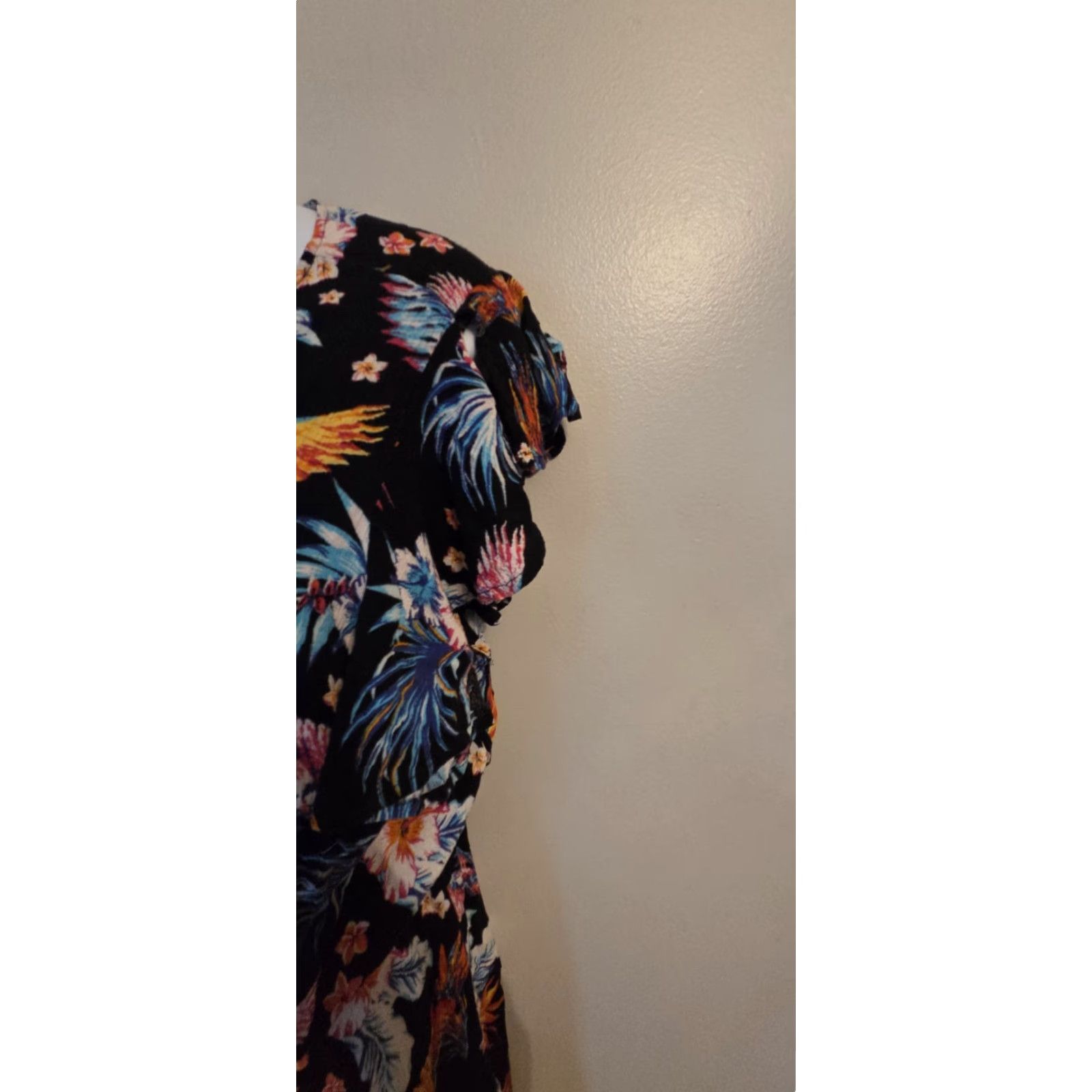 Vintage Terra & Sky Hawaiian Floral Crinkle Romper Shorts Top 1X Black Women Romper Hawaiian Floral 1X? Size XL / US 12-14 / IT 48-50 - 6 Thumbnail