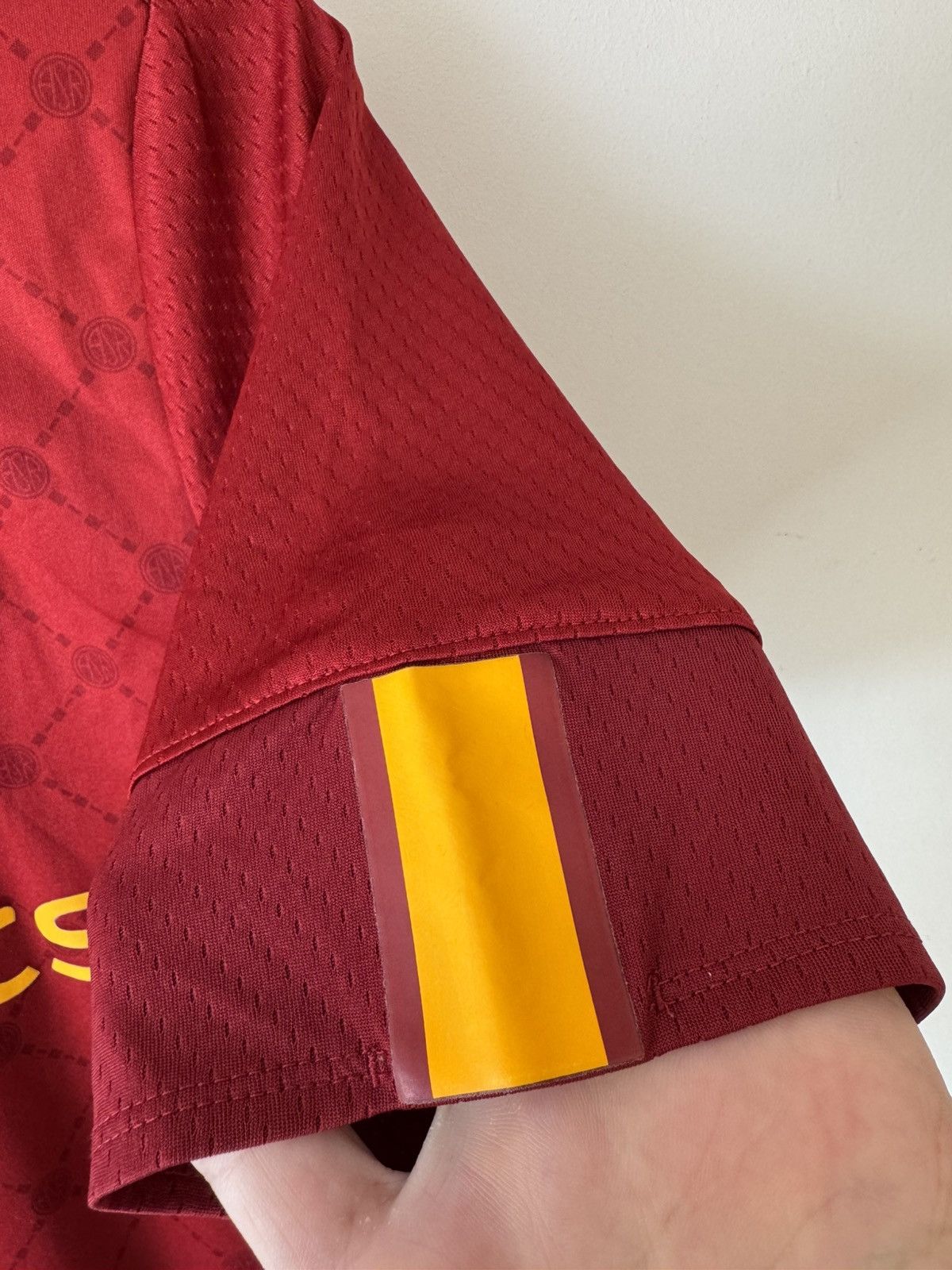 New Balance Roma 2022-2023 Home Soccer Jersey Football Shirt Red Kit Size US S / EU 44-46 / 1 - 13 Thumbnail